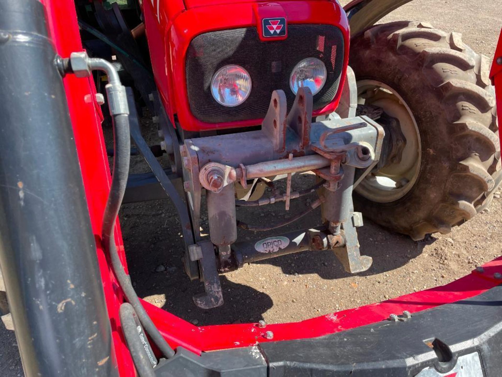 2010 Massey Ferguson 5455 4wd 40kph tractor with Massey Ferguson 945 front loader and pallet tines, - Image 15 of 19