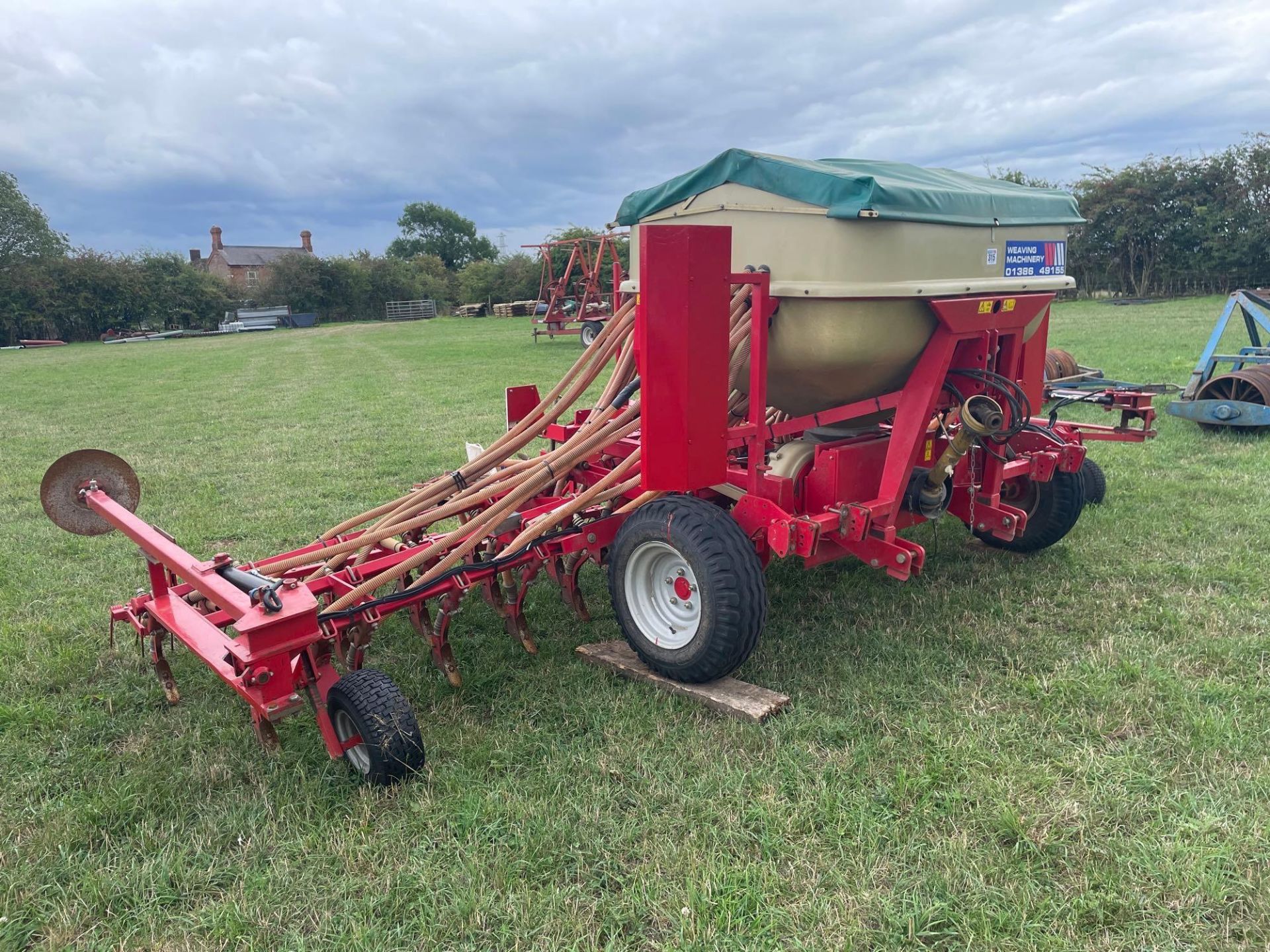 2006 Weaving 6m tine drill complete with bout markers c/w MFDC 100 control box. Approximate 4000 acr