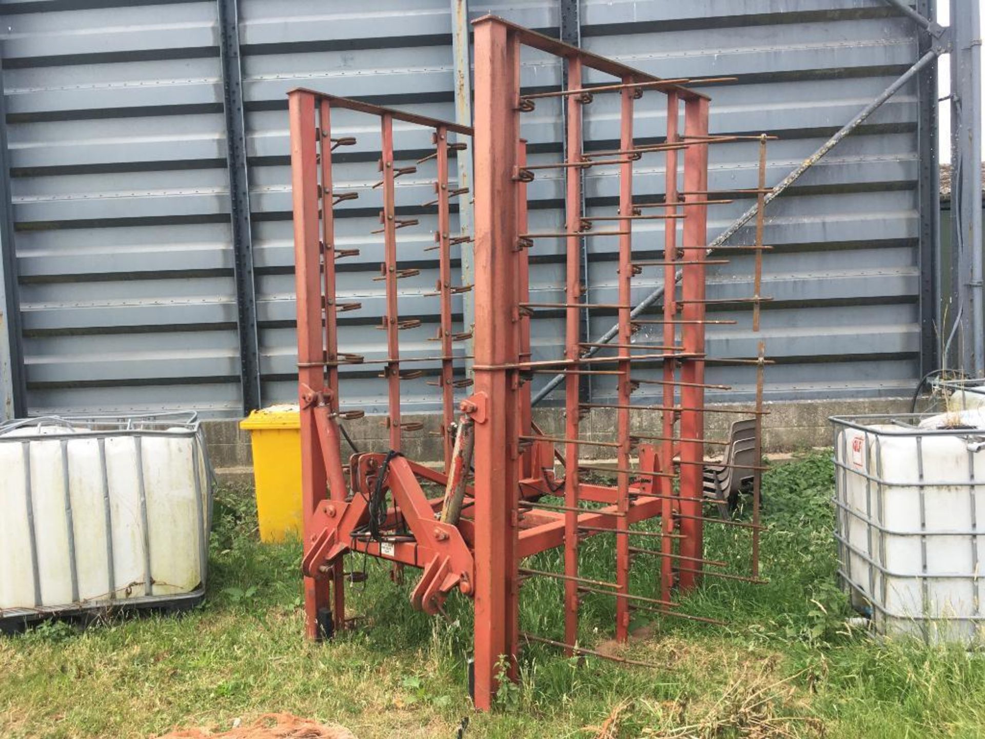 Weaving 6m stubble rake, hydraulic folding.  ​​​​​​​Manual in Office - Image 3 of 7