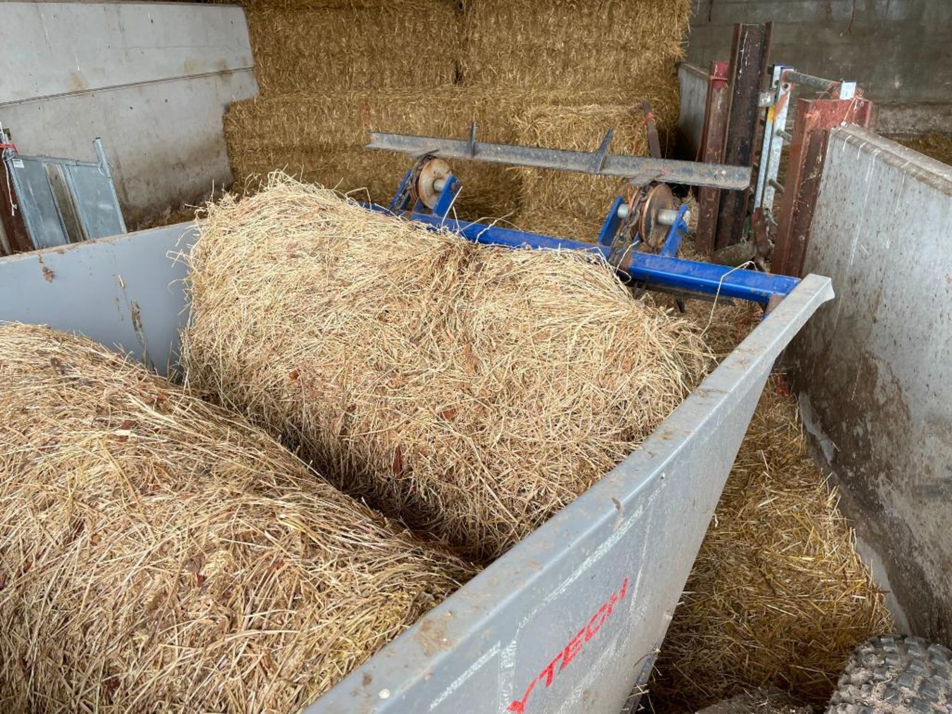 Daytek galvanised twin axle big bale ground driven unroller trailer for UTV, ball hitch attachment - Image 5 of 5