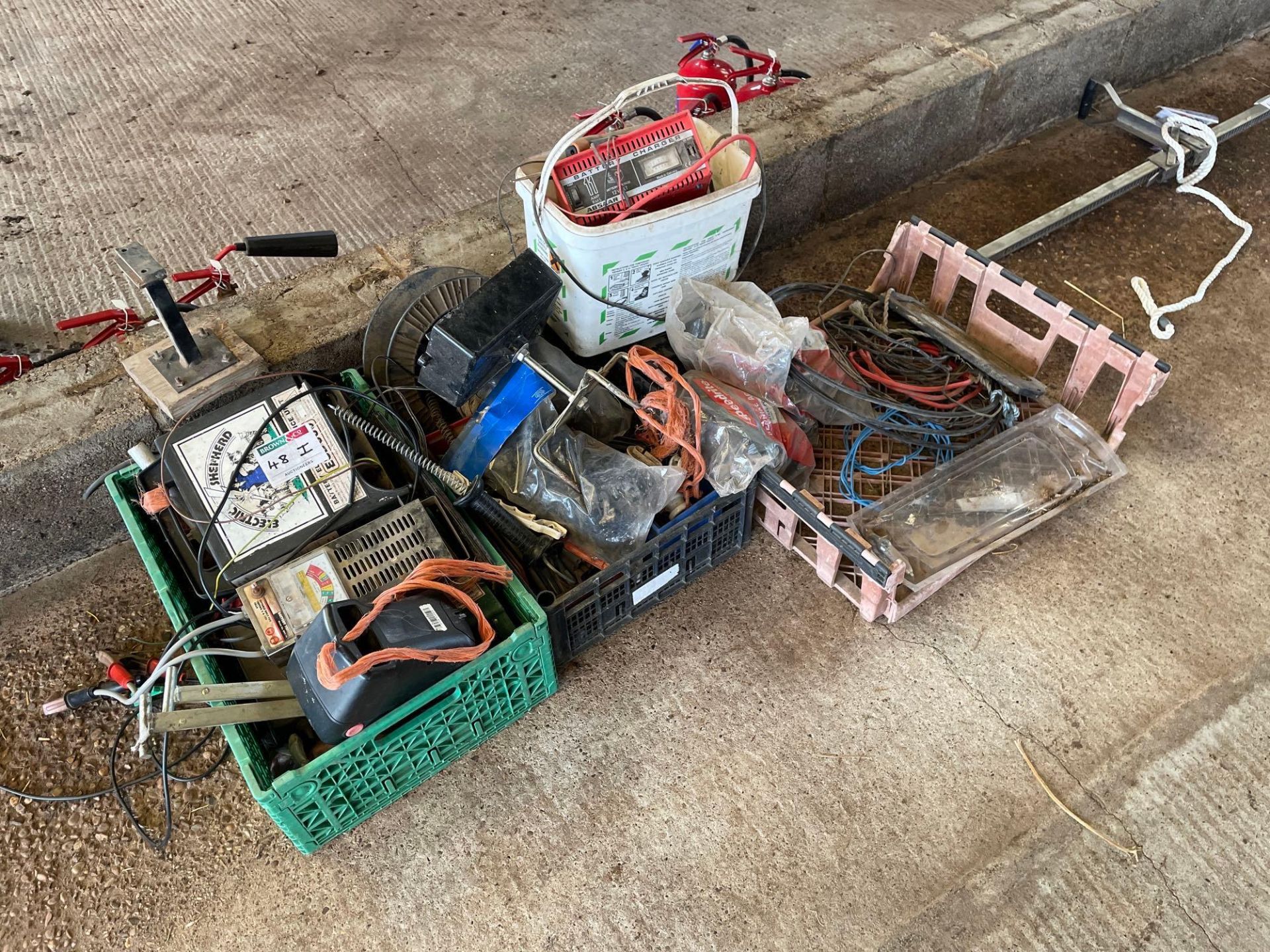 Quantity of electric fence units and other spares