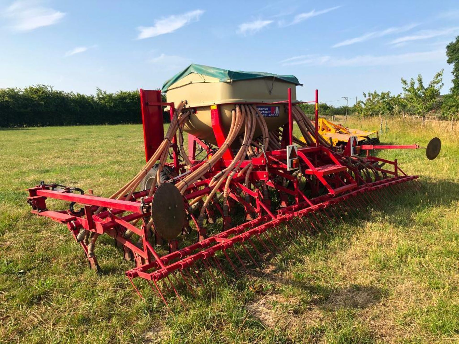 2006 Weaving 6m tine drill complete with bout markers c/w MFDC 100 control box. Approximate 4000 acr - Image 14 of 20