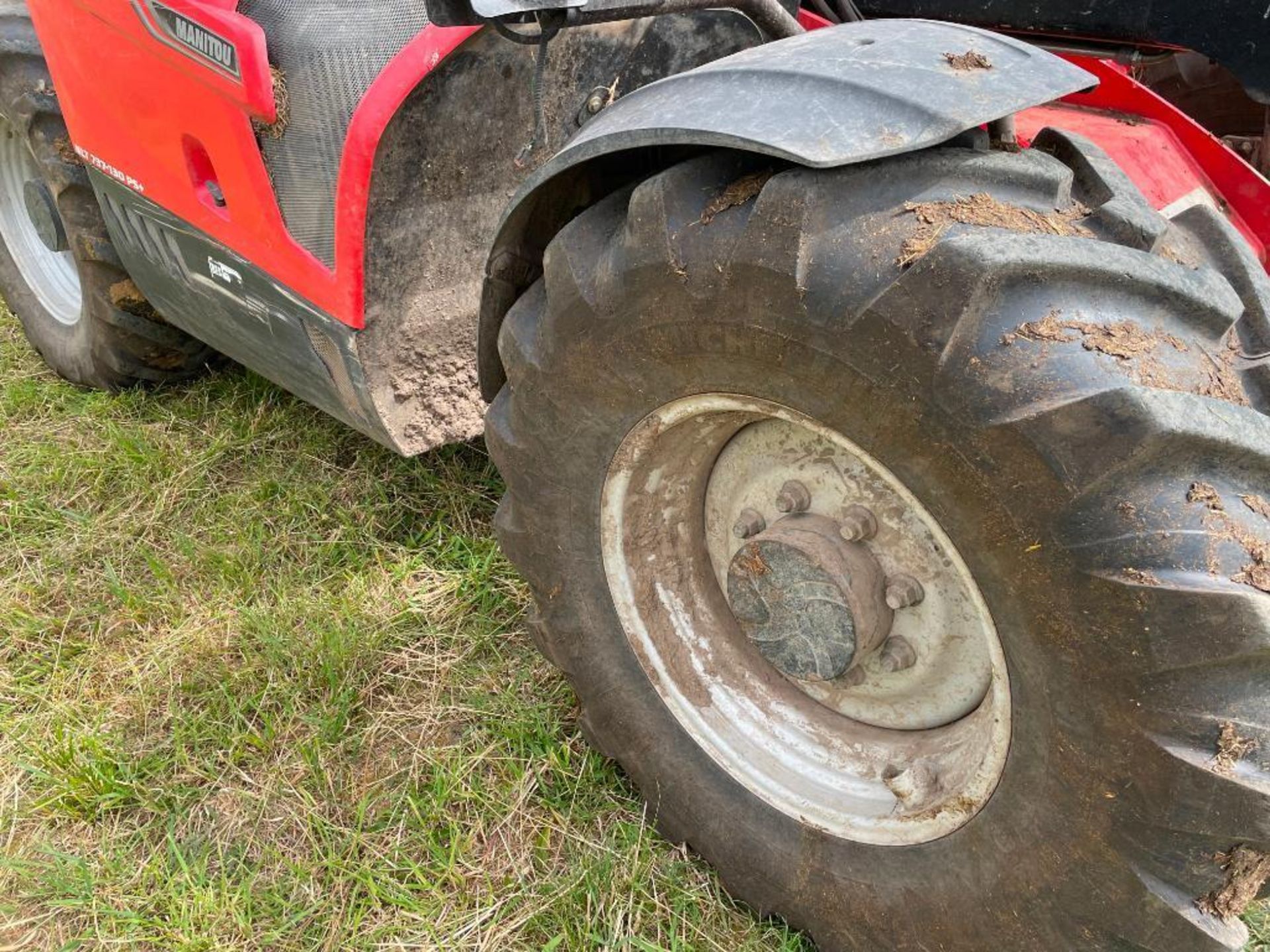 2017 Manitou MLT Elite 737-130 PS+ materials handler with pallet tines, rear pick hitch on Michelin - Image 9 of 16