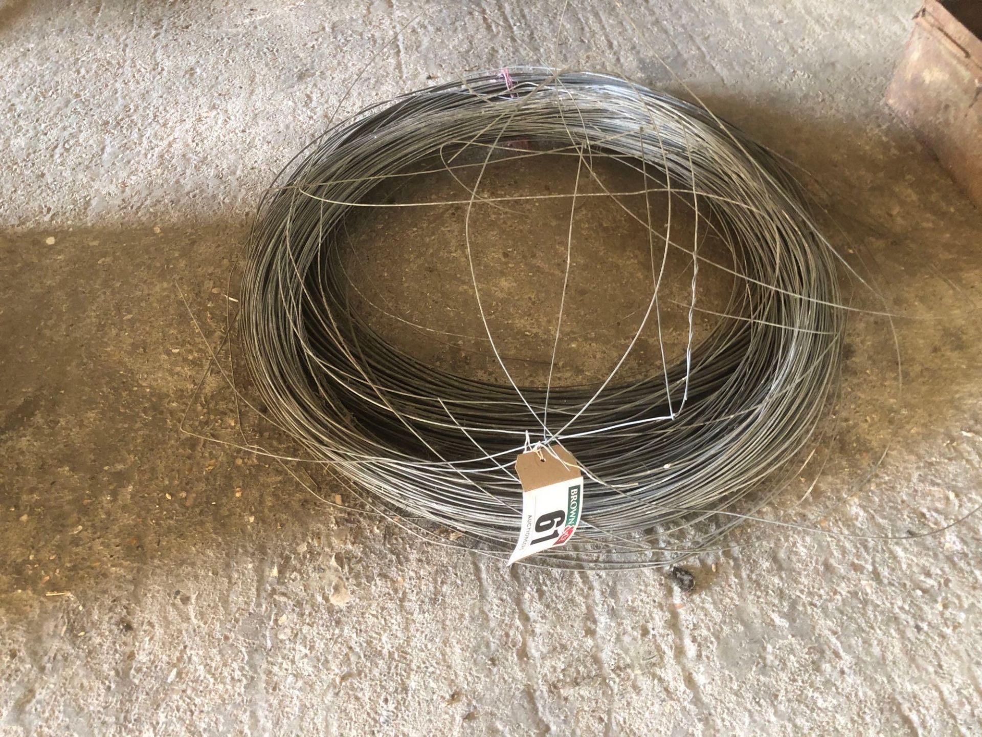 Quantity straining wire