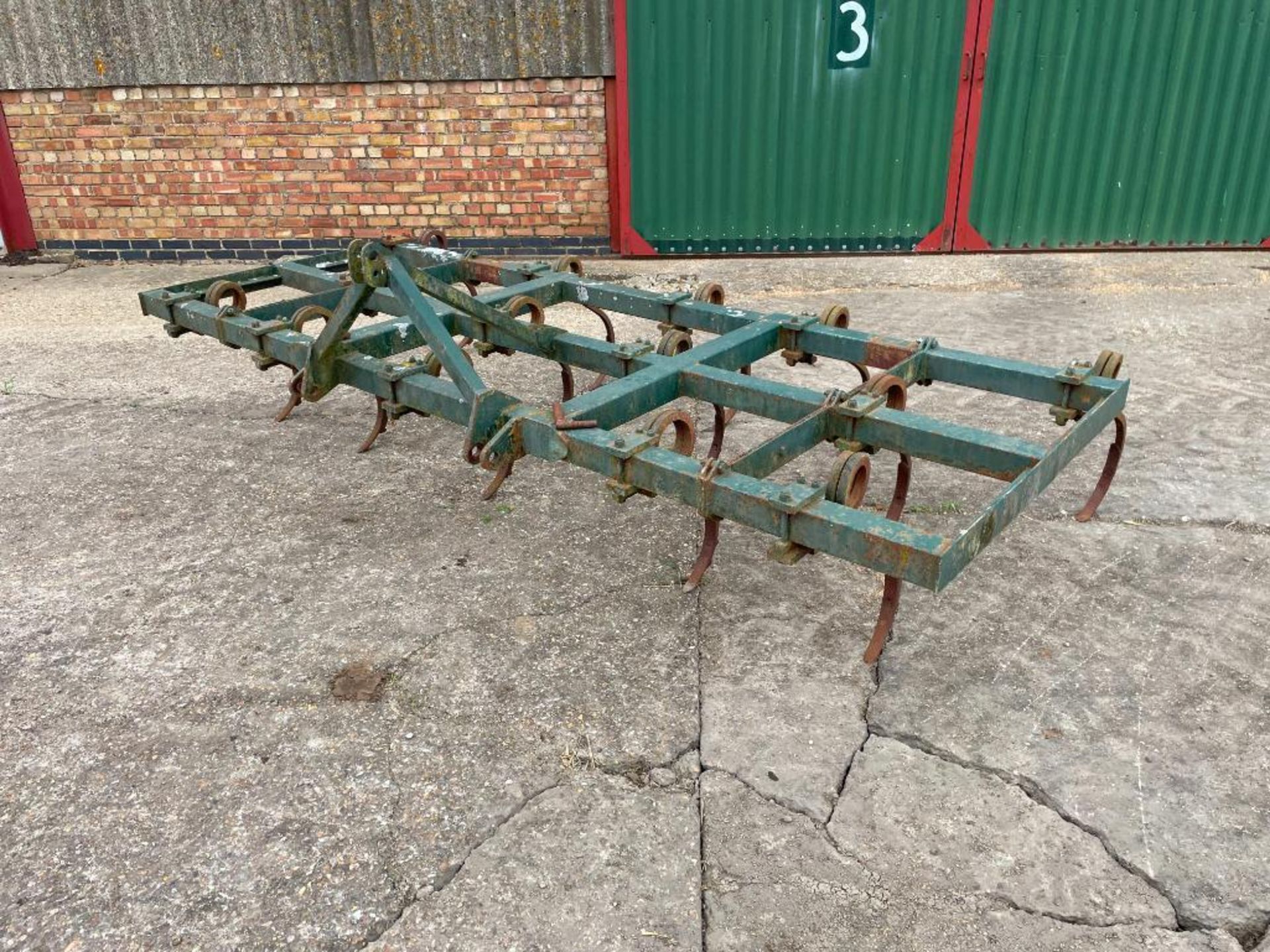 11' 6" Pigtail cultivator, linkage mounted - Image 2 of 5