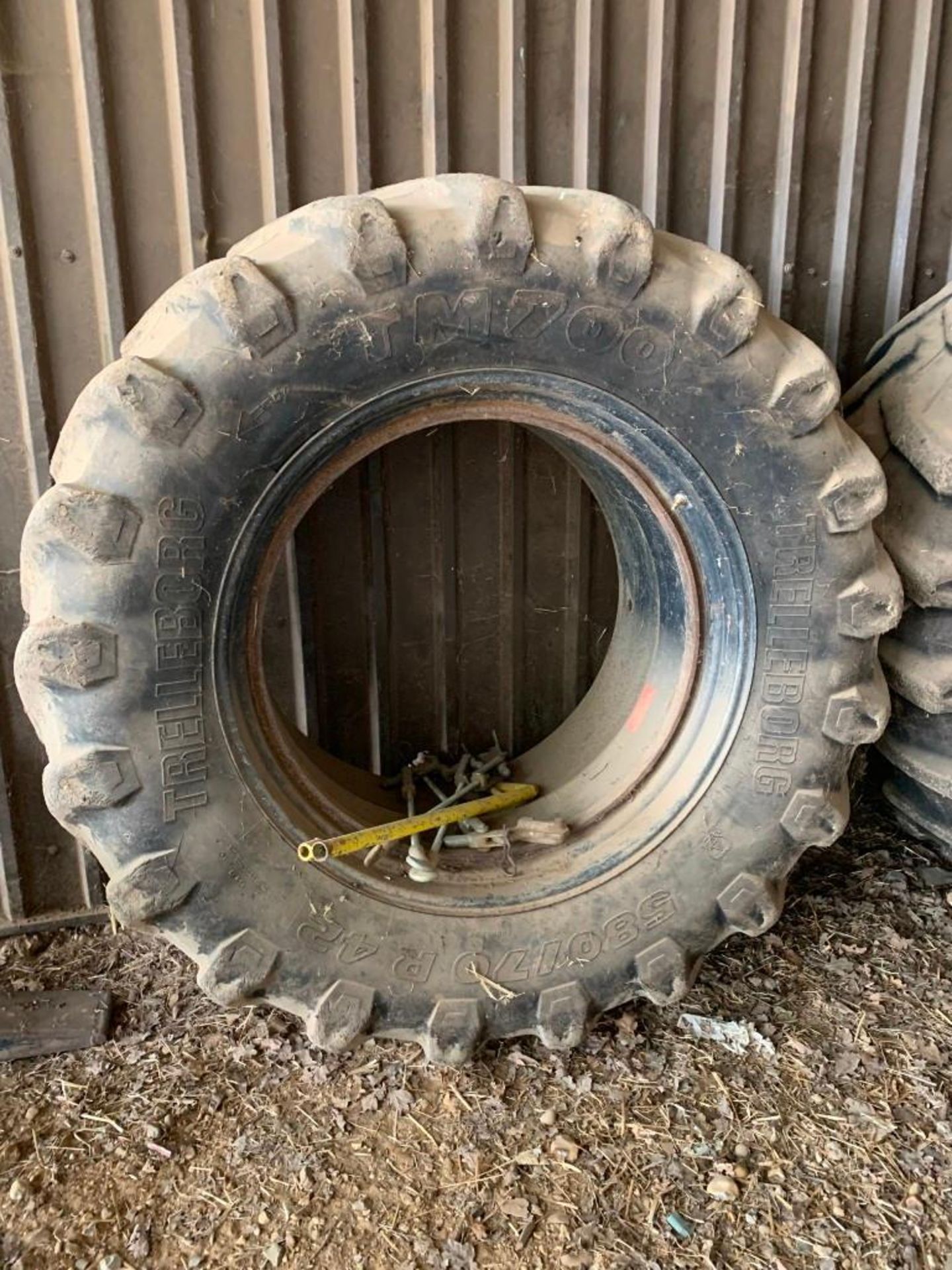 Stocks Duals 580/85 R38 - Image 4 of 5