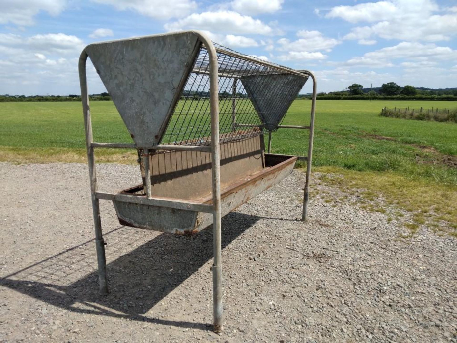 8ft Galvanised Trough & Hay Rack - Image 3 of 7