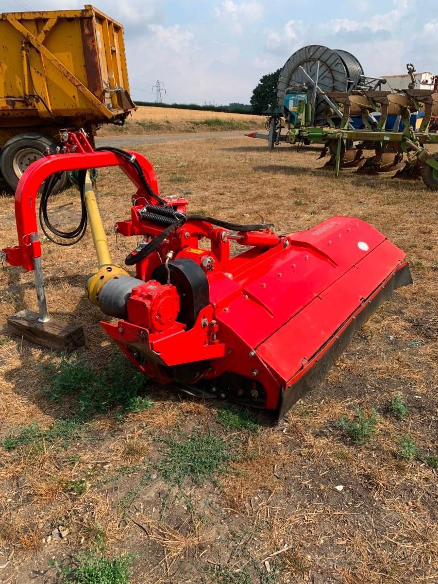 2018 Technos 220LW 2.2m Hydraulic Right-hand Offset Flail Mower - Image 3 of 7