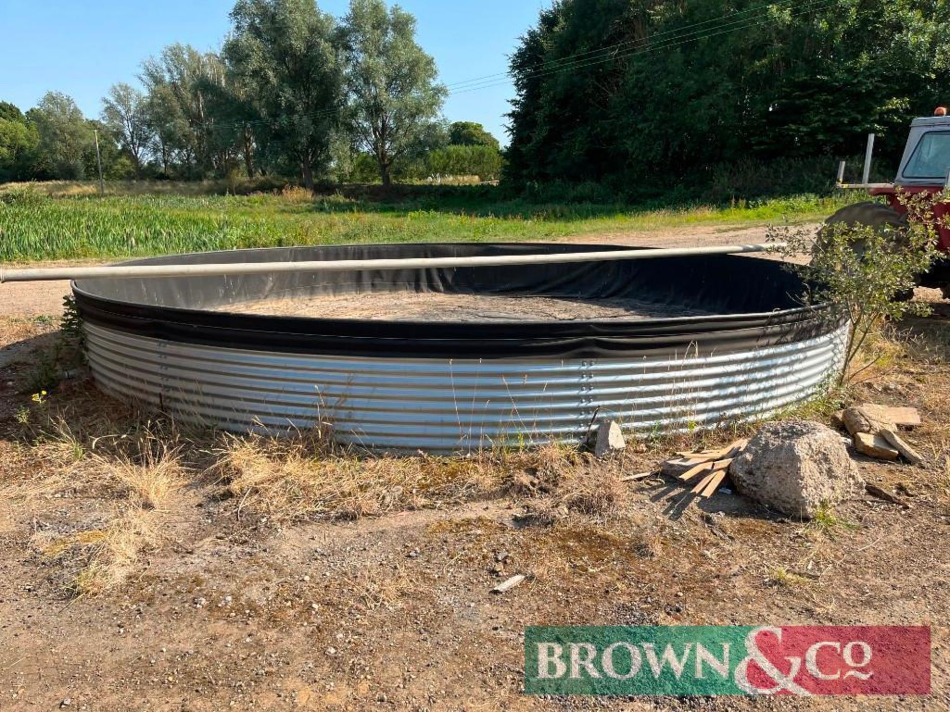 22ft Fertiliser Tank Bund w/ Butyl Liner - Image 2 of 2