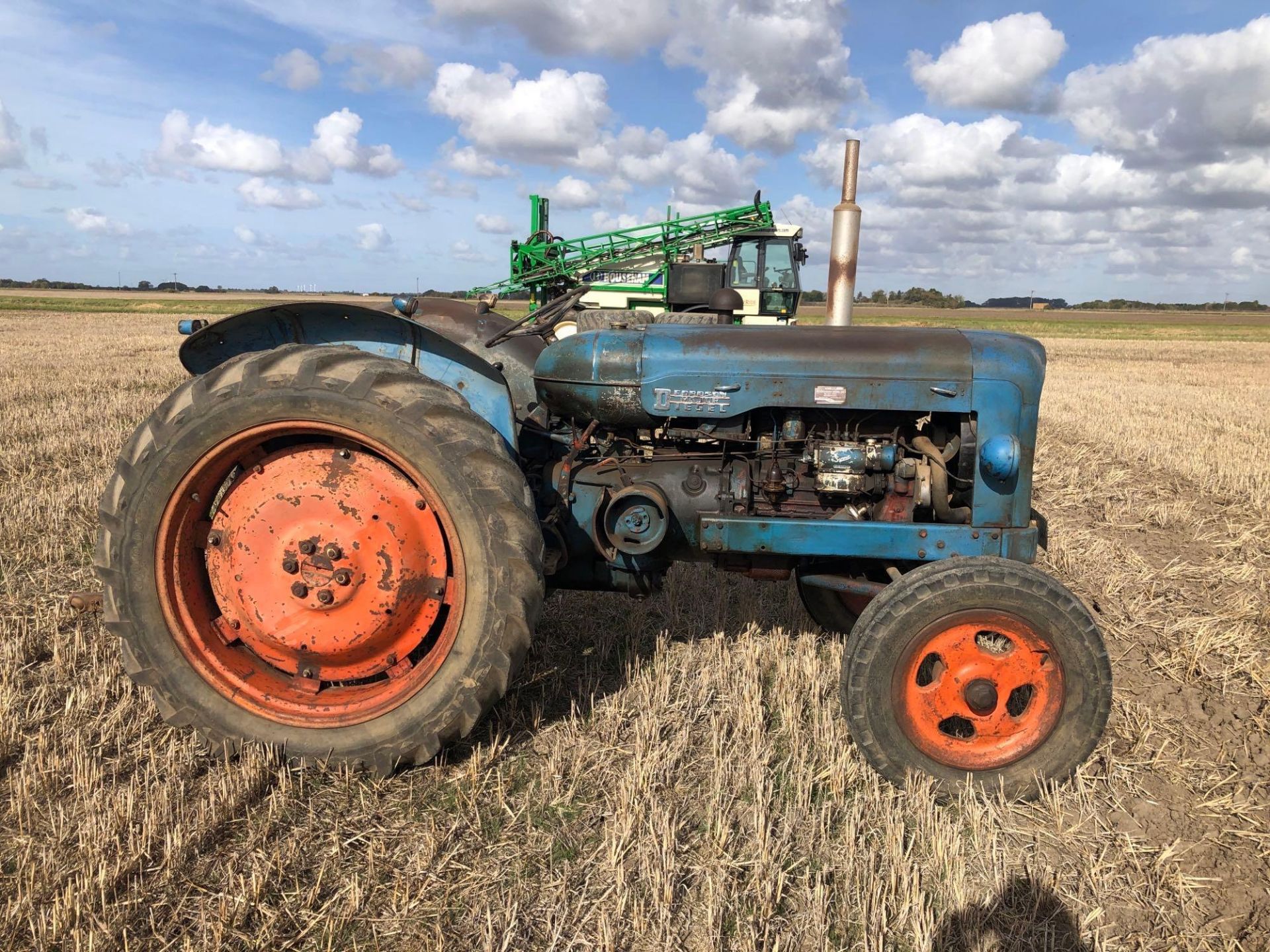 1955 Fordson Major diesel 2wd tractor with side belt pulley, rear linkage and drawbar on 6.00-19 fro - Image 3 of 6