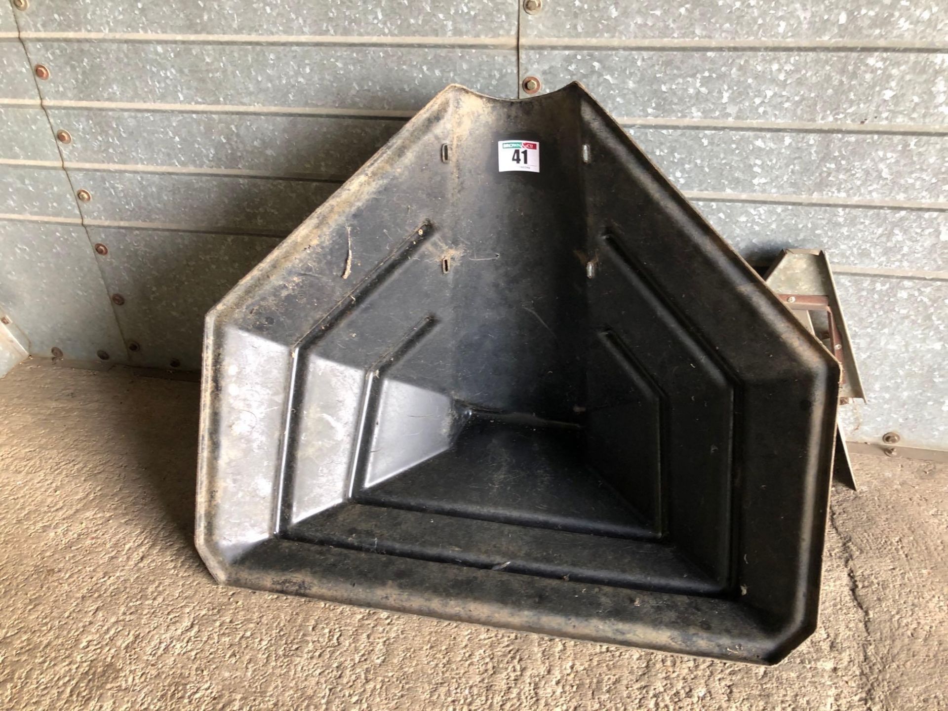 Plastic auger hopper