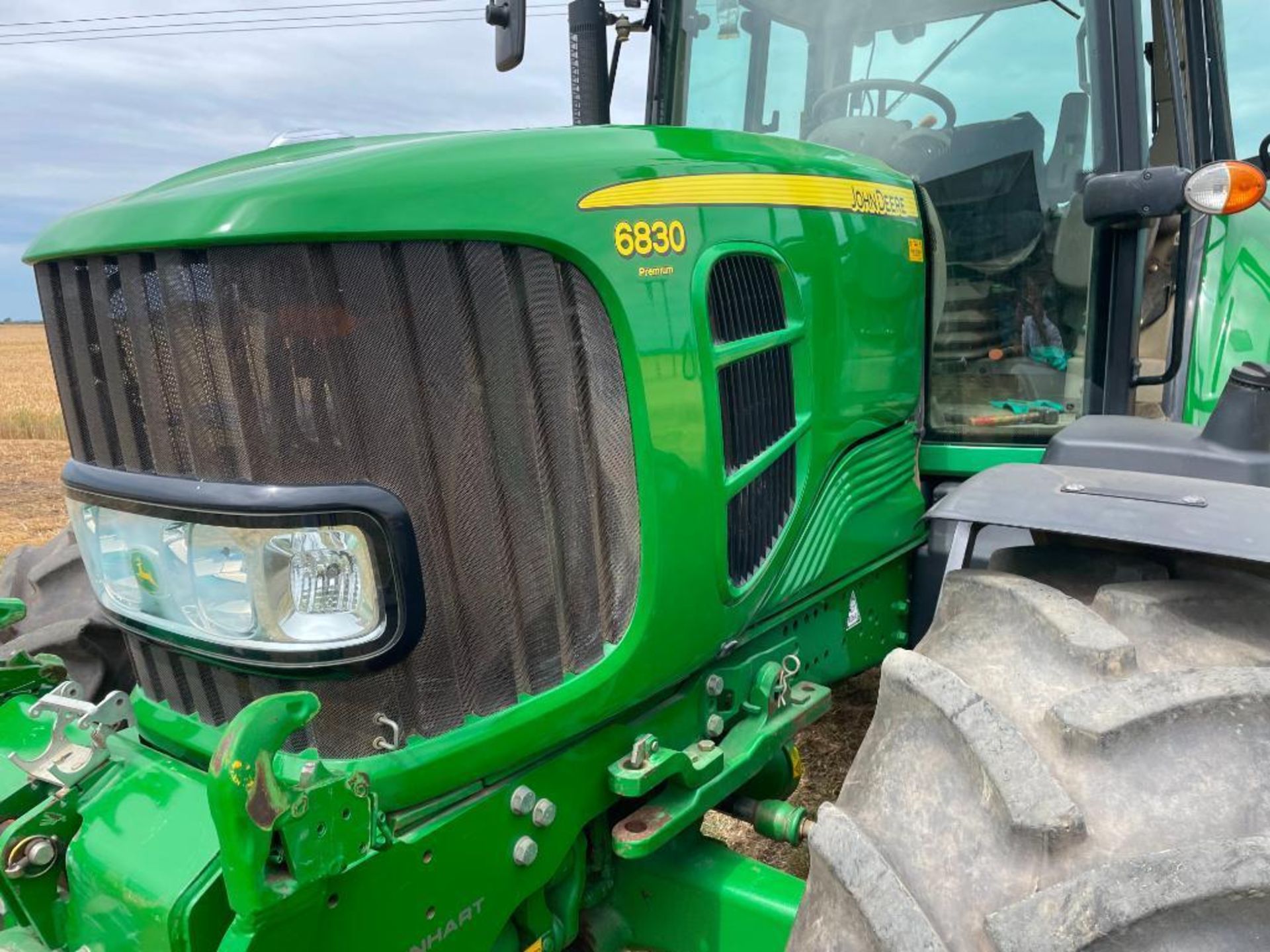 2011 John Deere 6830 Premium 4wd 40kph AutoQuad tractor with Degenhart front linkage, 3 manual spool - Image 21 of 23