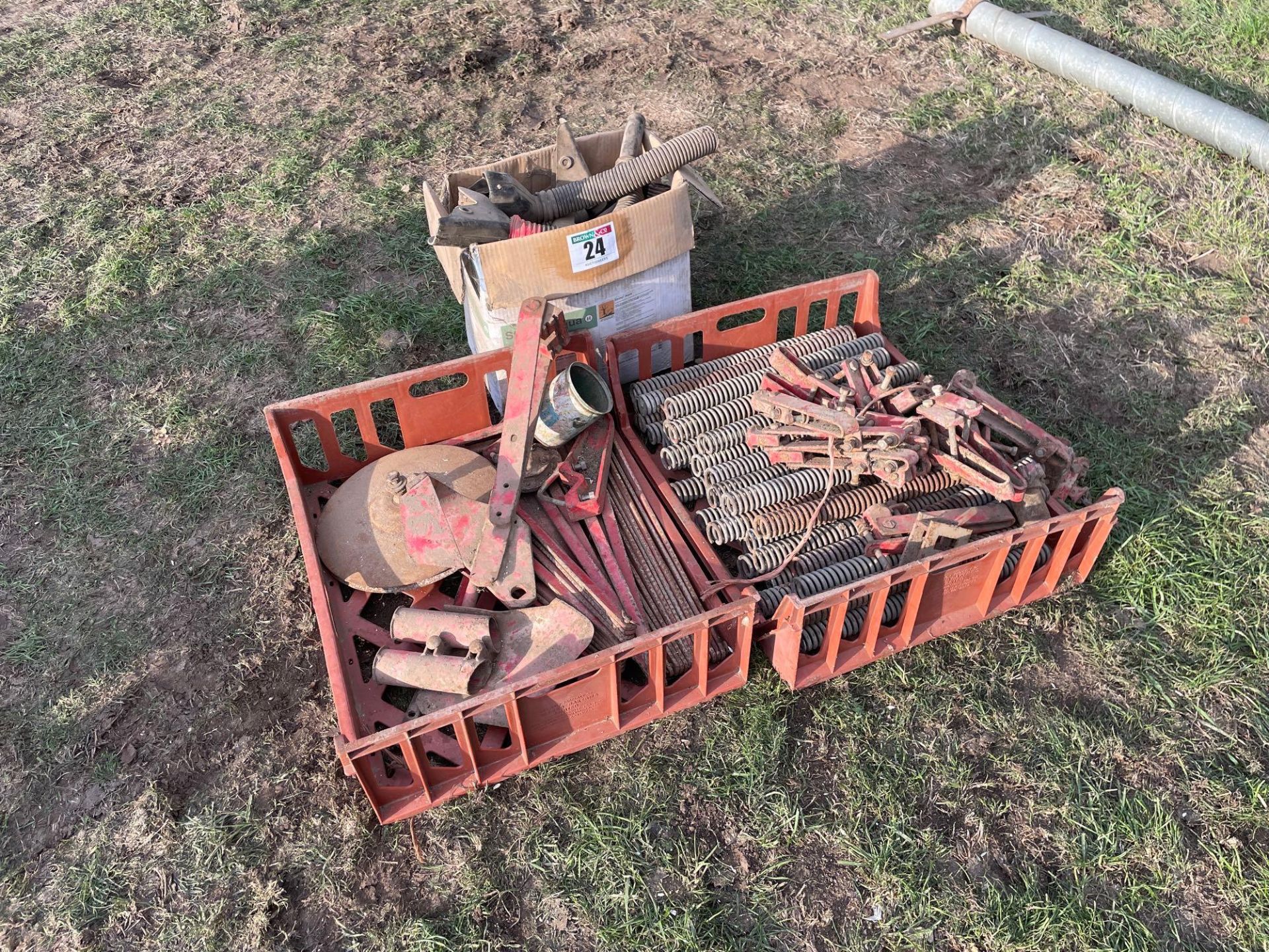 Quantity Massey Ferguson drill spares