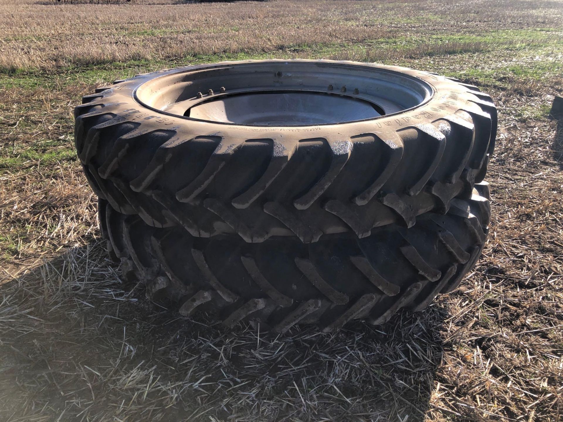 Pair Alliance 13.6R48 row crop wheels and tyres 8 stud centres - Image 3 of 4