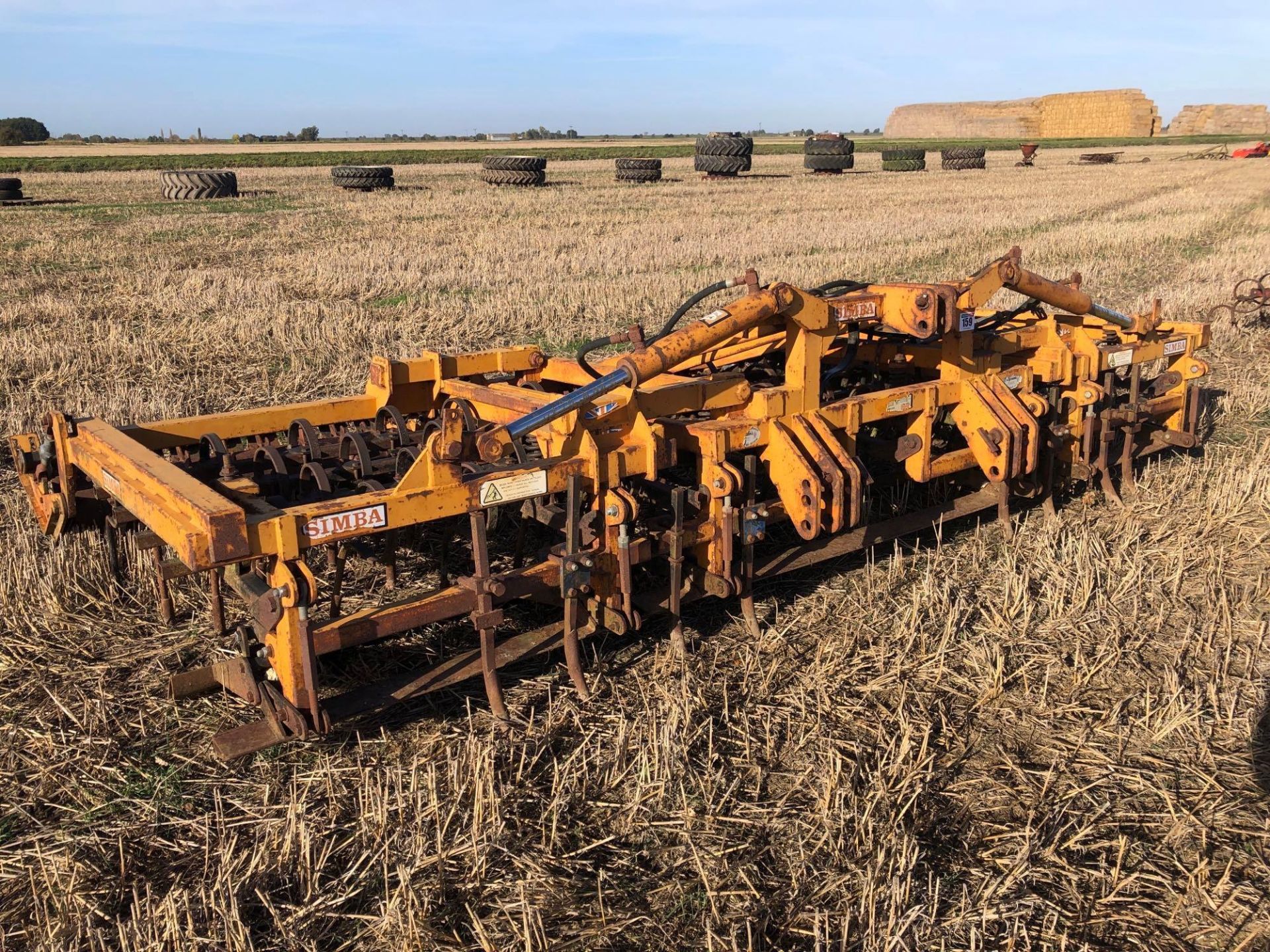 1994 Simba 4.5m springtine cultivator hydraulic folding with front levelling board and rear tooth pa