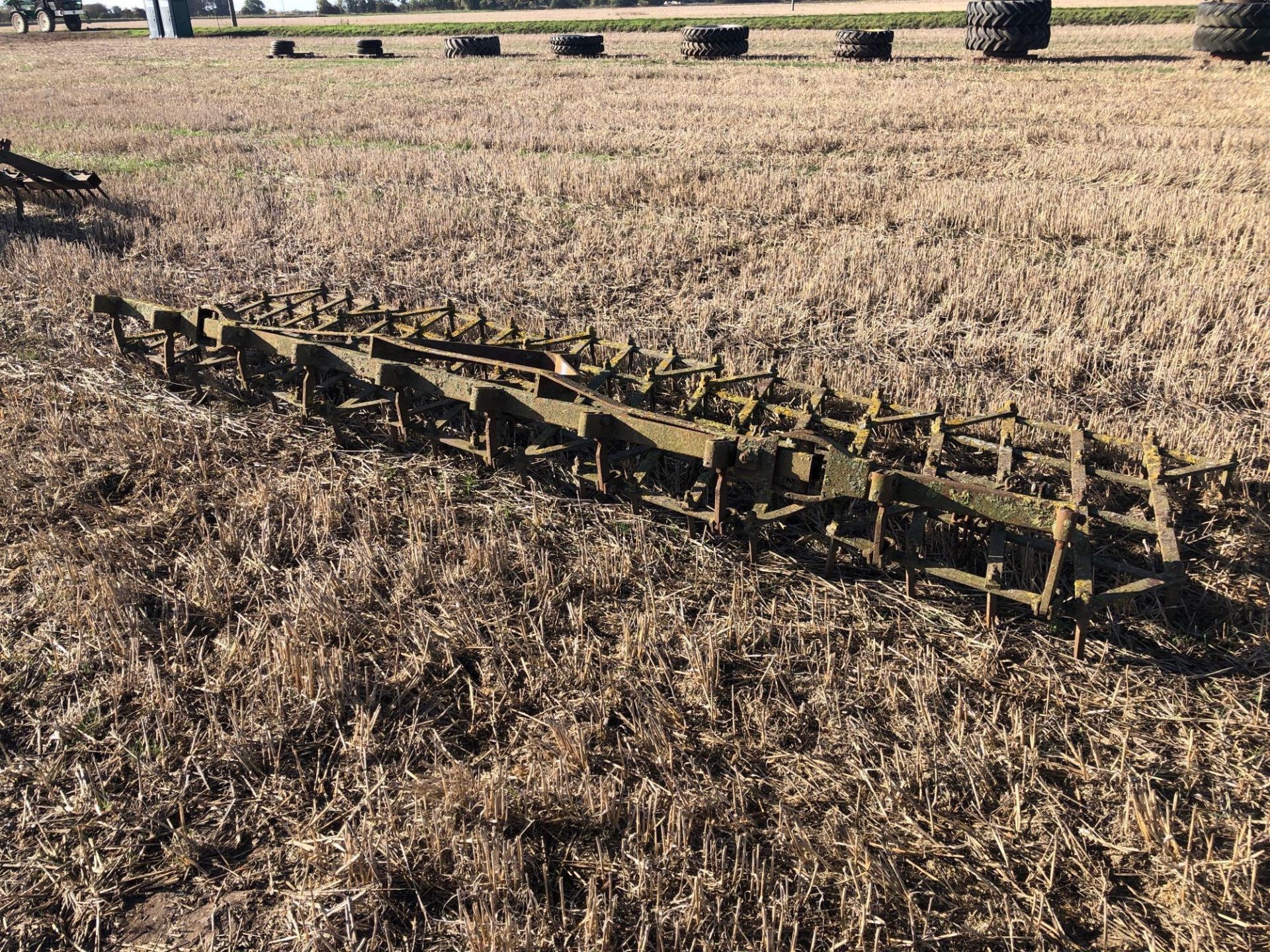 Parmiter 4.5m seed bed harrows, manual folding, linkage mounted - Image 3 of 3