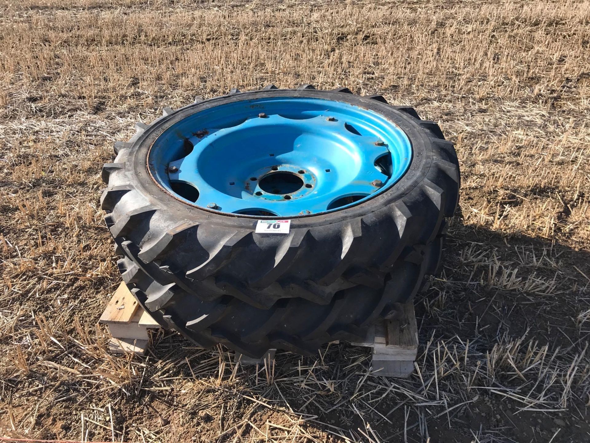 Pair of Kleber 8.3/8R32 row crop wheels and tyres with 6 stud centres