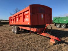 2006 Richard Larrington Root King 14T twin axle trailer with hydraulic tailgate, manual grain chute,