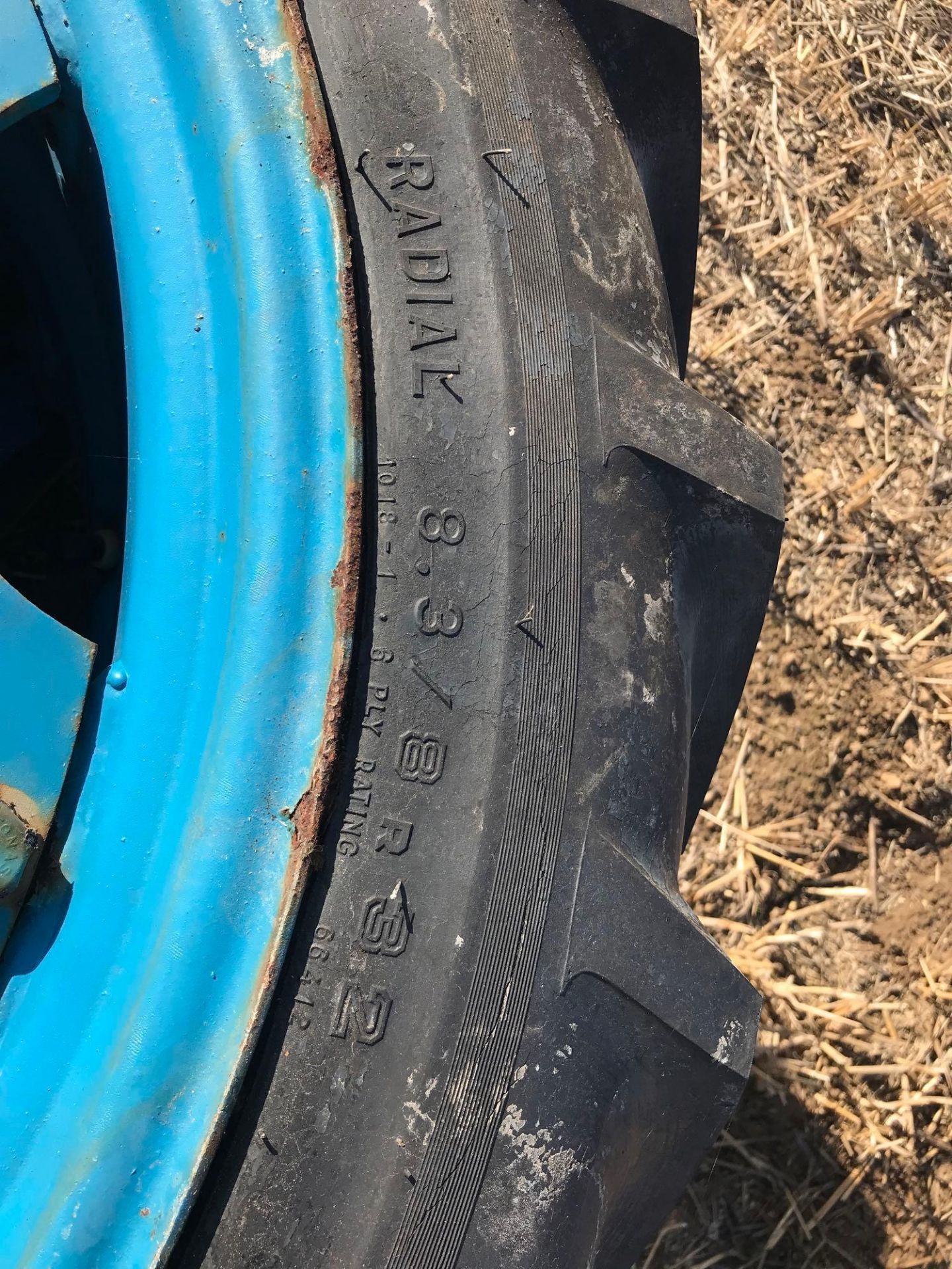 Pair of Kleber 8.3/8R32 row crop wheels and tyres with 6 stud centres - Image 2 of 2