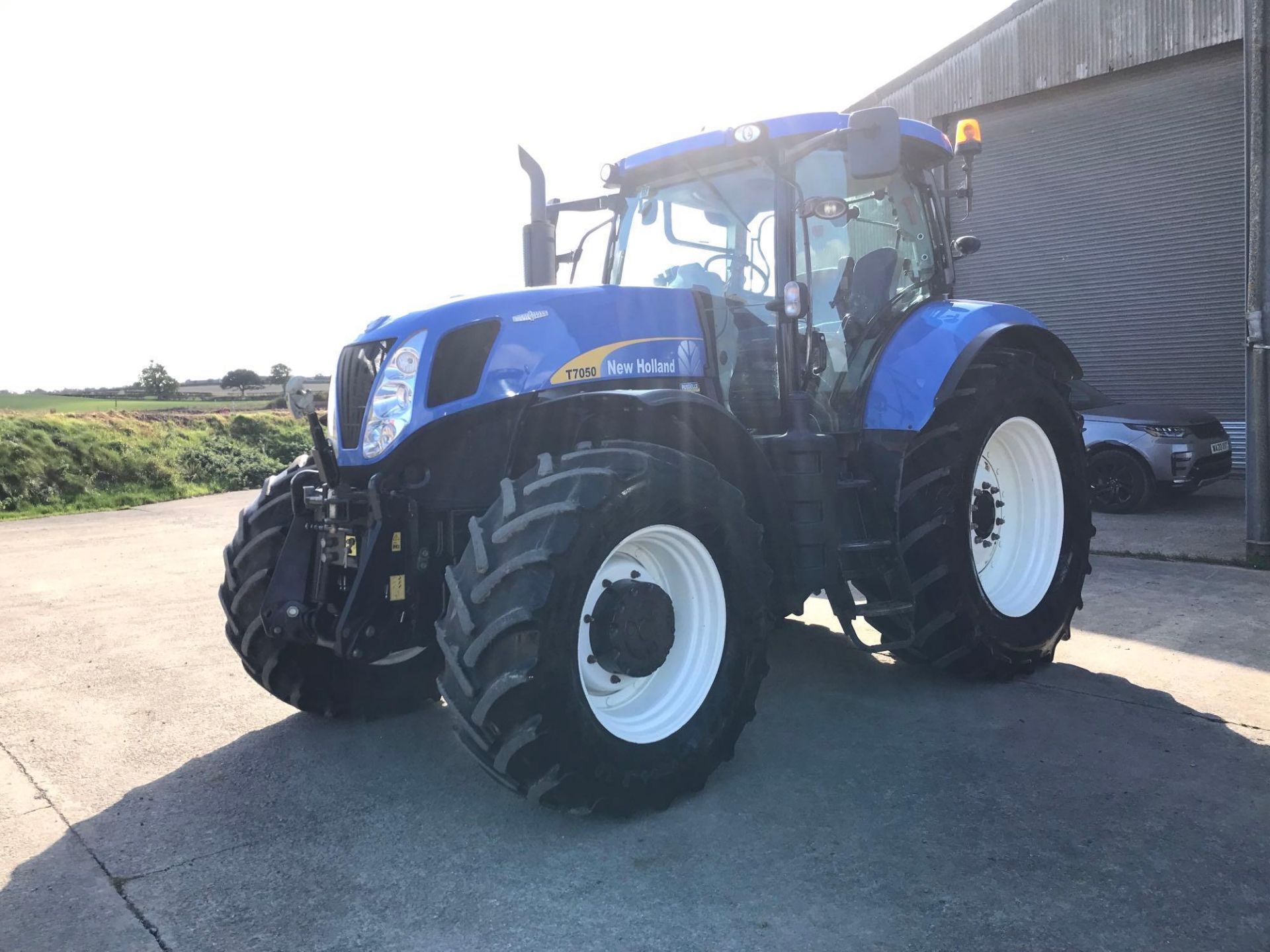 2011 New Holland T7050 Auto Command 4wd tractor with air brakes, front linkage, air seat, - Image 3 of 15