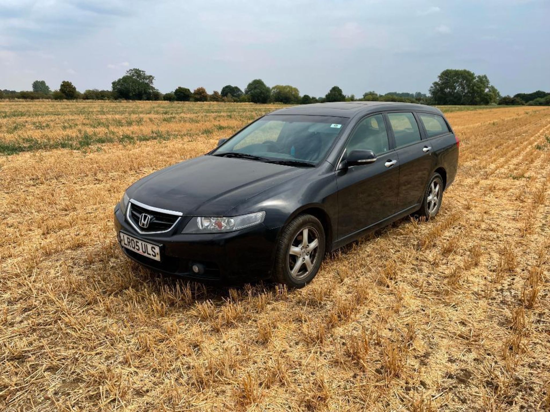 *2005 Honda Accord i-CTDi Tourer, 2.2 diesel engine, black, air con, sun roof, heated leather seats, - Image 3 of 13