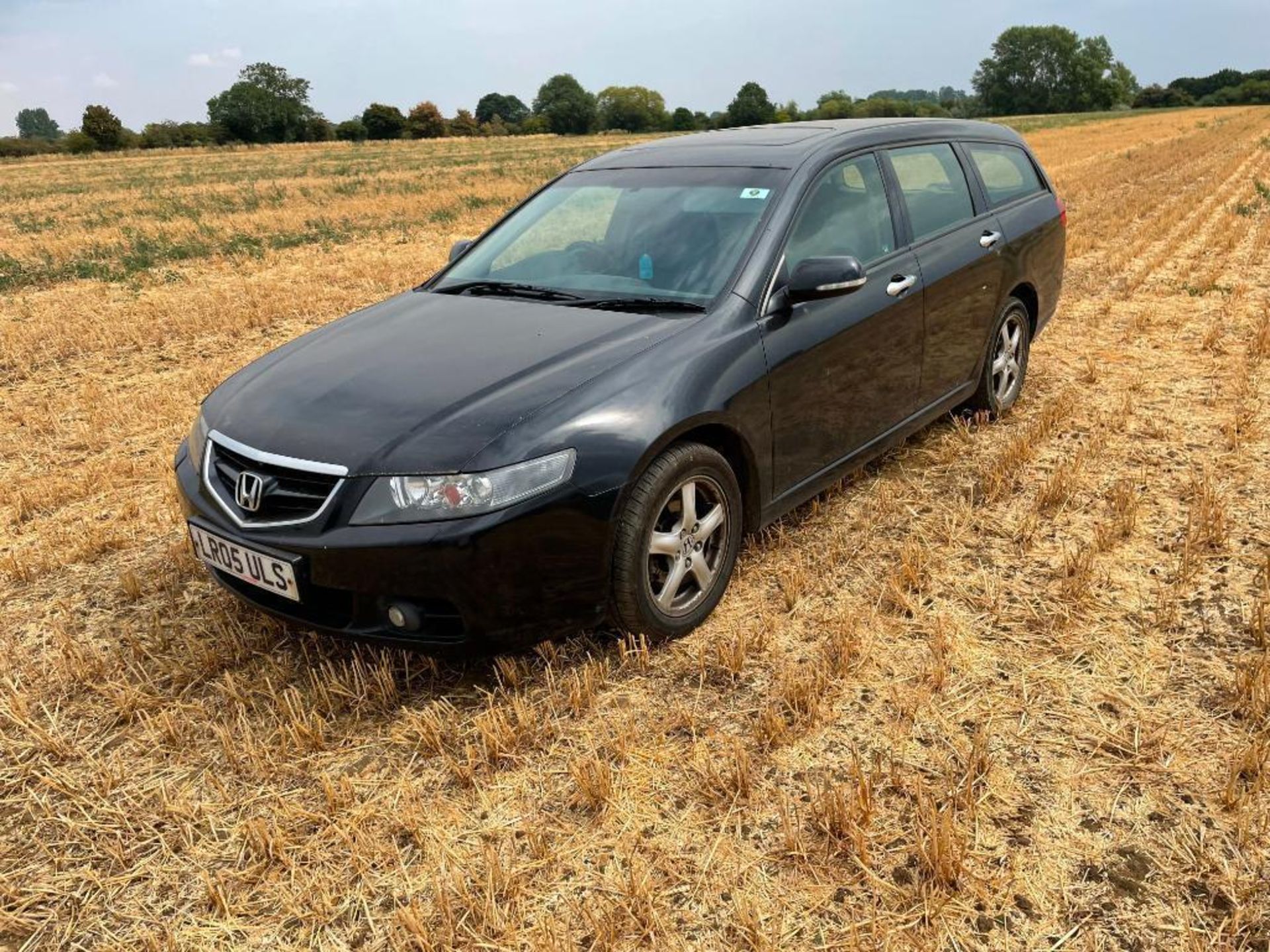 *2005 Honda Accord i-CTDi Tourer, 2.2 diesel engine, black, air con, sun roof, heated leather seats, - Image 10 of 13