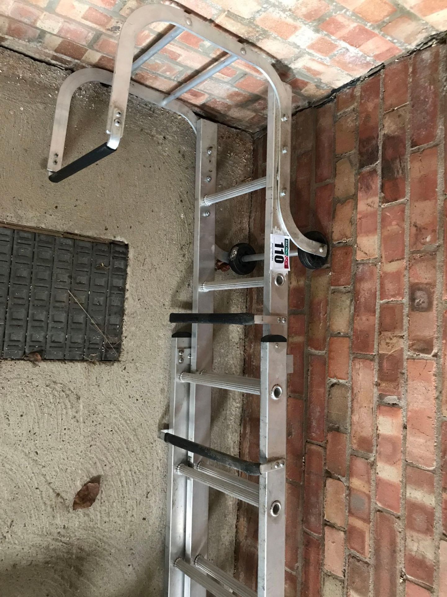 LYTE 9m aluminum roof ladder (new) - Bild 2 aus 2