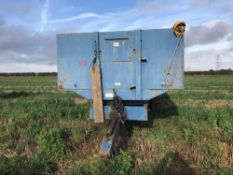 1987 Easterby Trailers 14t twin axle trailer, manual rear door, manual grain chute, rollover sheet,