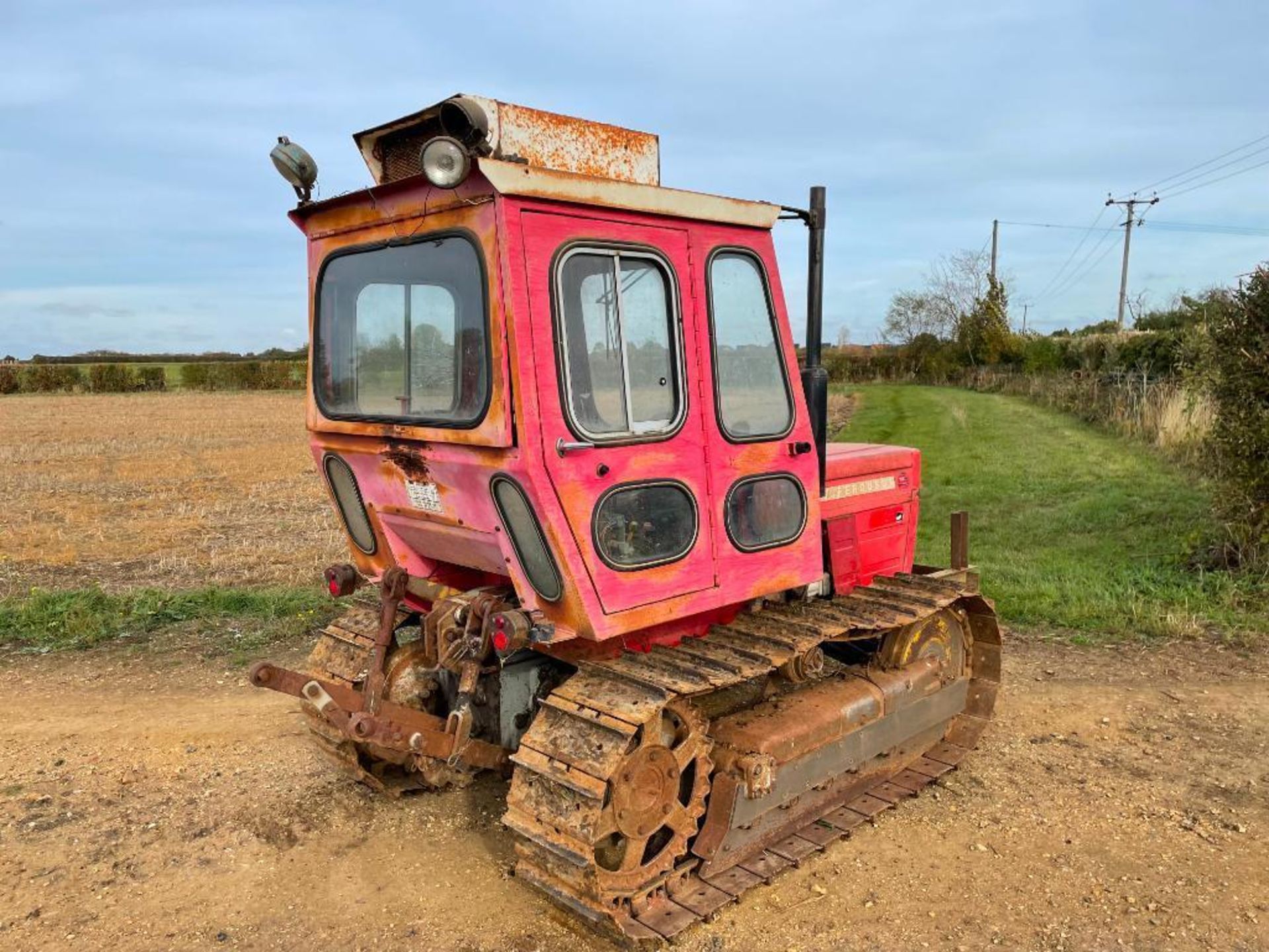 Massey Ferguson 174C 14" metal tracked diesel crawler with cab, rear linkage, drawbar and PTO. Hours - Image 5 of 14