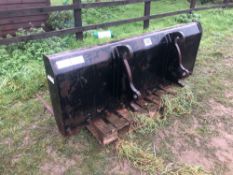 2006 Slewtic 6' manure fork. Serial No: 101