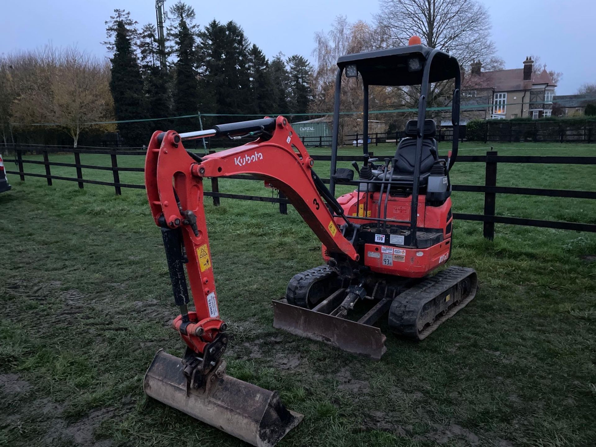 2019 Kubota U17-3a rubber tracked mini excavator with front blade and ditching bucket. Datatag Regis - Image 3 of 8