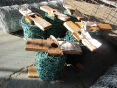 6 ROLLS OF BARBED WIRE [+ VAT]