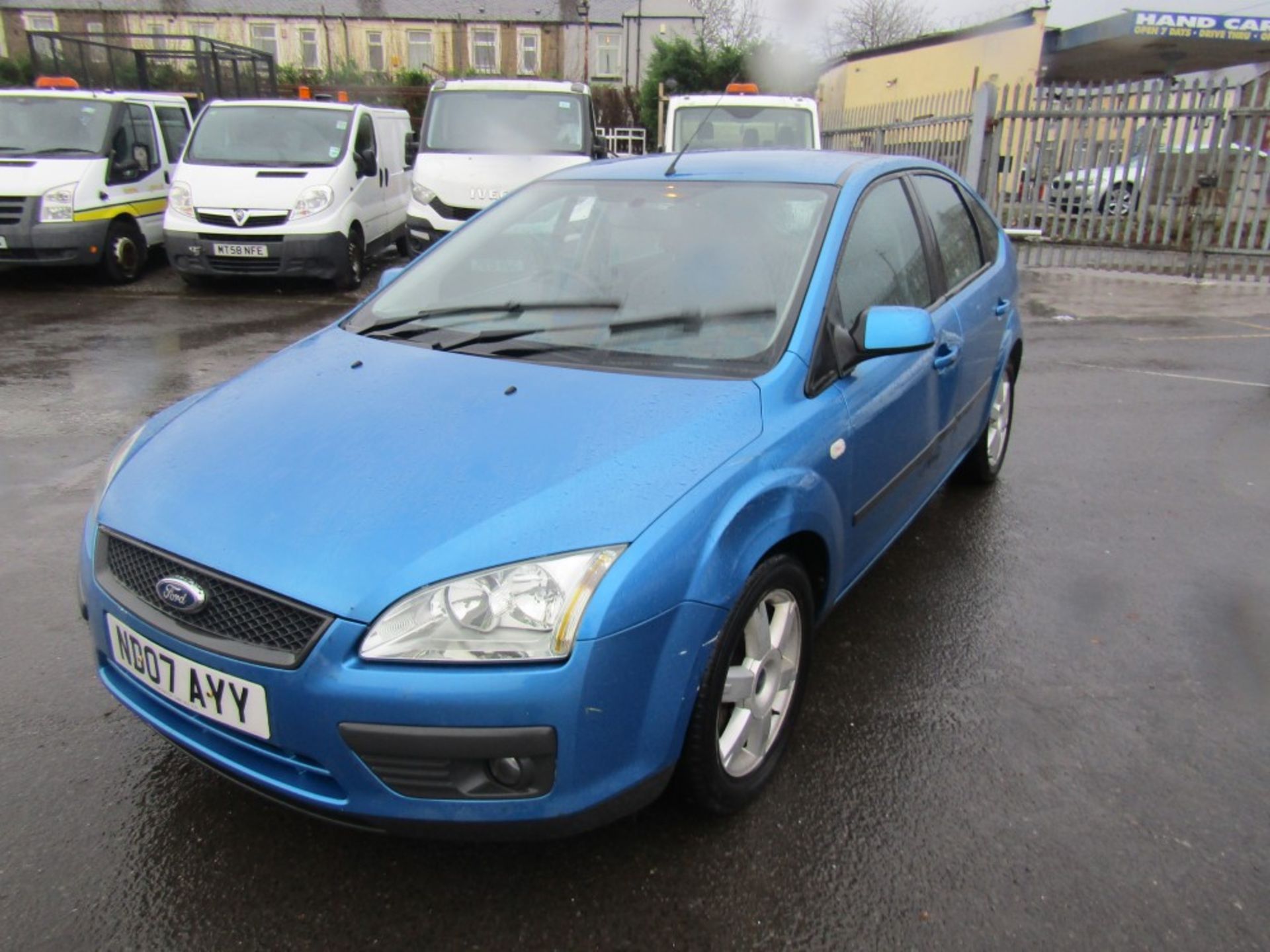 07 reg FORD FOCUS, 1ST REG 03/07, TEST 08/22, 166477M, V5 HERE, 6 FORMER KEEPERS [NO VAT] - Image 2 of 6