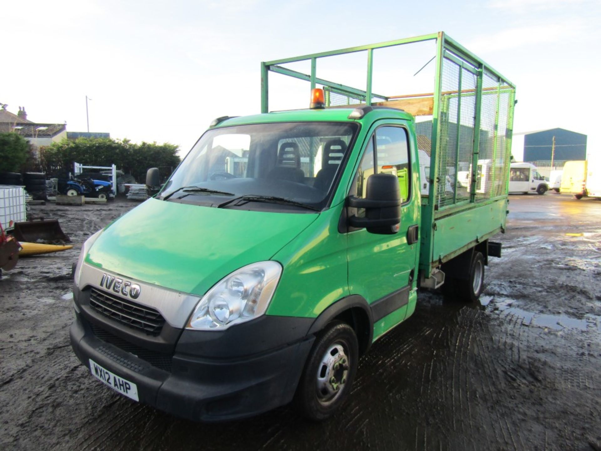 12 reg IVECO DAILY 35C11 MWB TIPPER, 1ST REG 03/12, TEST 06/22, 100762M WARRANTED, V5 HERE, 3 FORMER - Image 2 of 6