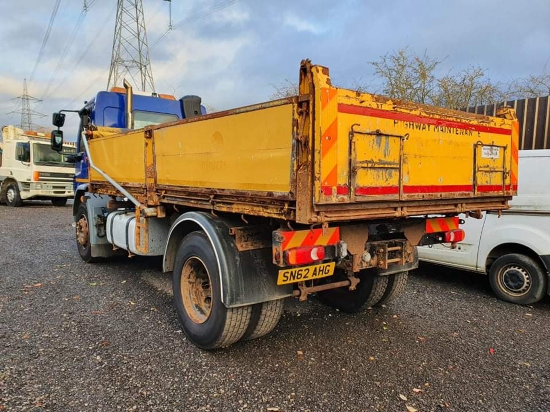 62 reg DA LF LF55 TIPPER (LOCATION SHEFFIELD) 1ST REG 10/12, V5 HERE, 1 FORMER KEEPER (RING FOR - Image 3 of 4