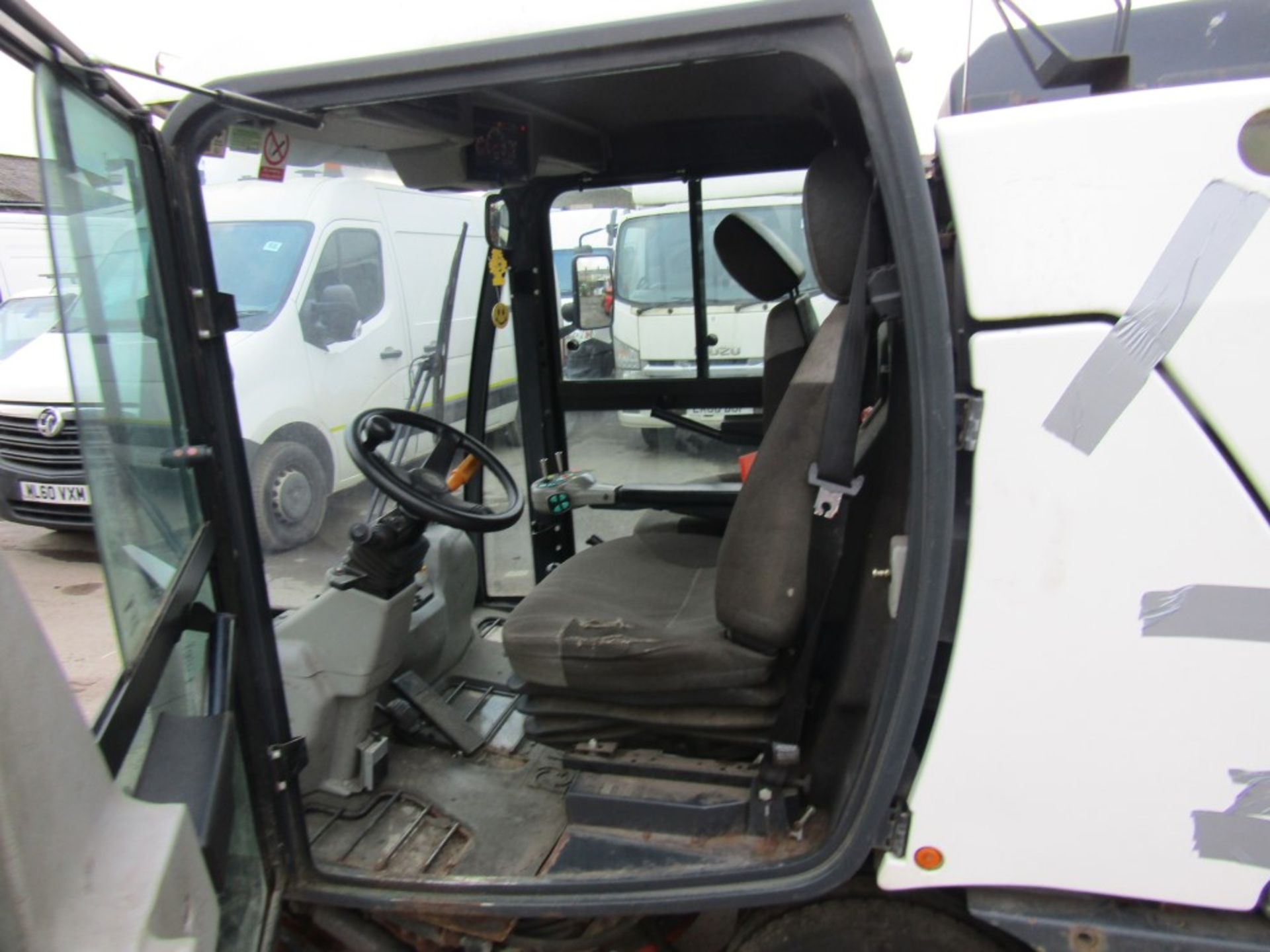 64 reg JOHNSTON CX201 SWEEPER (RUNS BUT BATTERY CHARGING ISSUES) (DIRECT COUNCIL) - Image 5 of 6