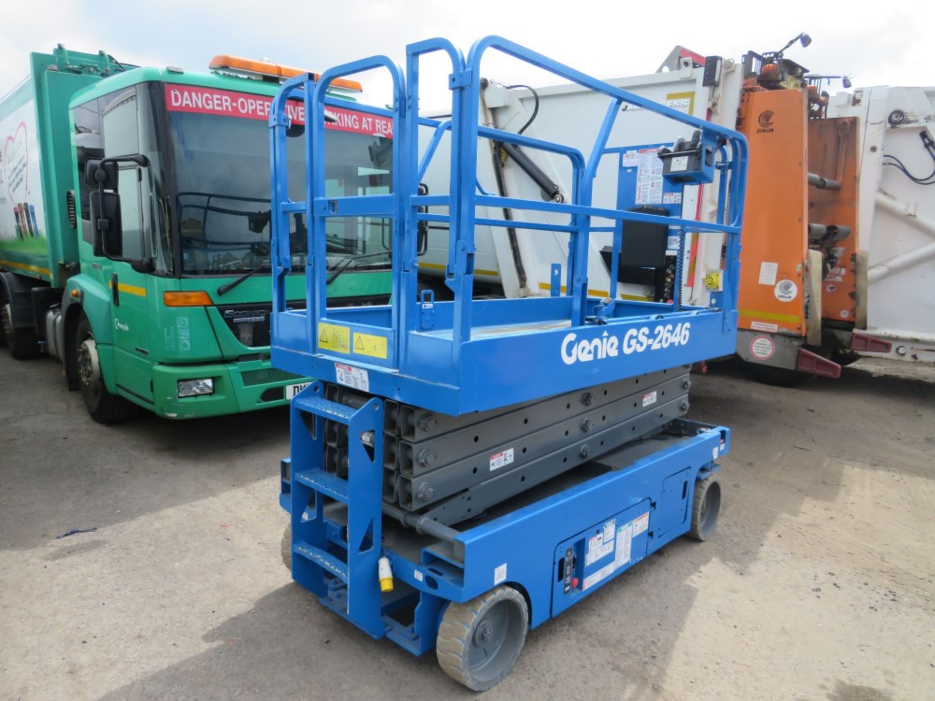 GENIE GS2646 LIFT, LOLER TEST 12/21, 479 HOURS NOT WARRANTED [+ VAT] - Image 4 of 5