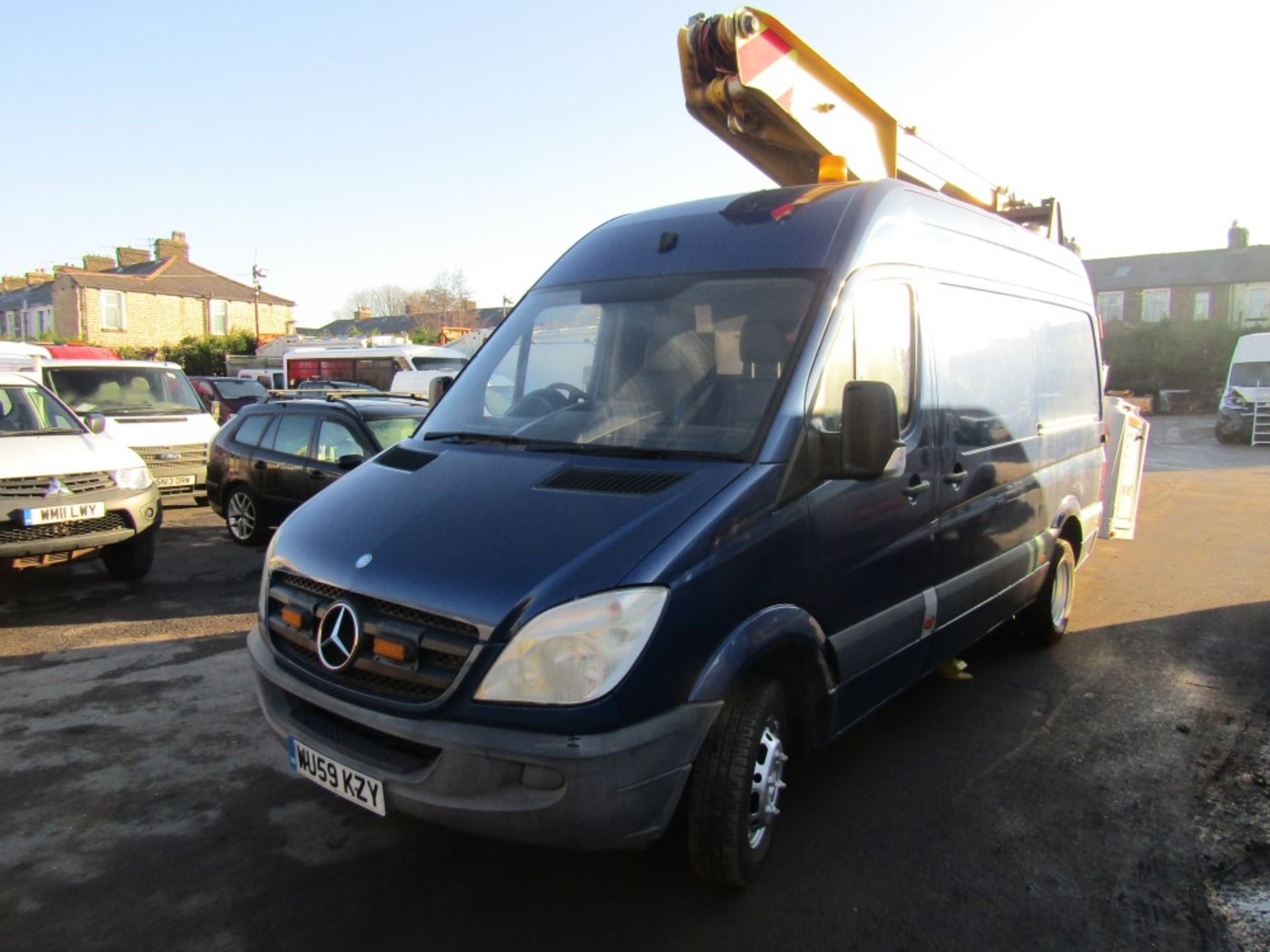 59 reg MERCEDES SPRINTER CHERRY PICKER, 1ST REG 09/09, 171228M, V5 HERE, 1 FORMER KEEPER [+ VAT] - Image 2 of 7