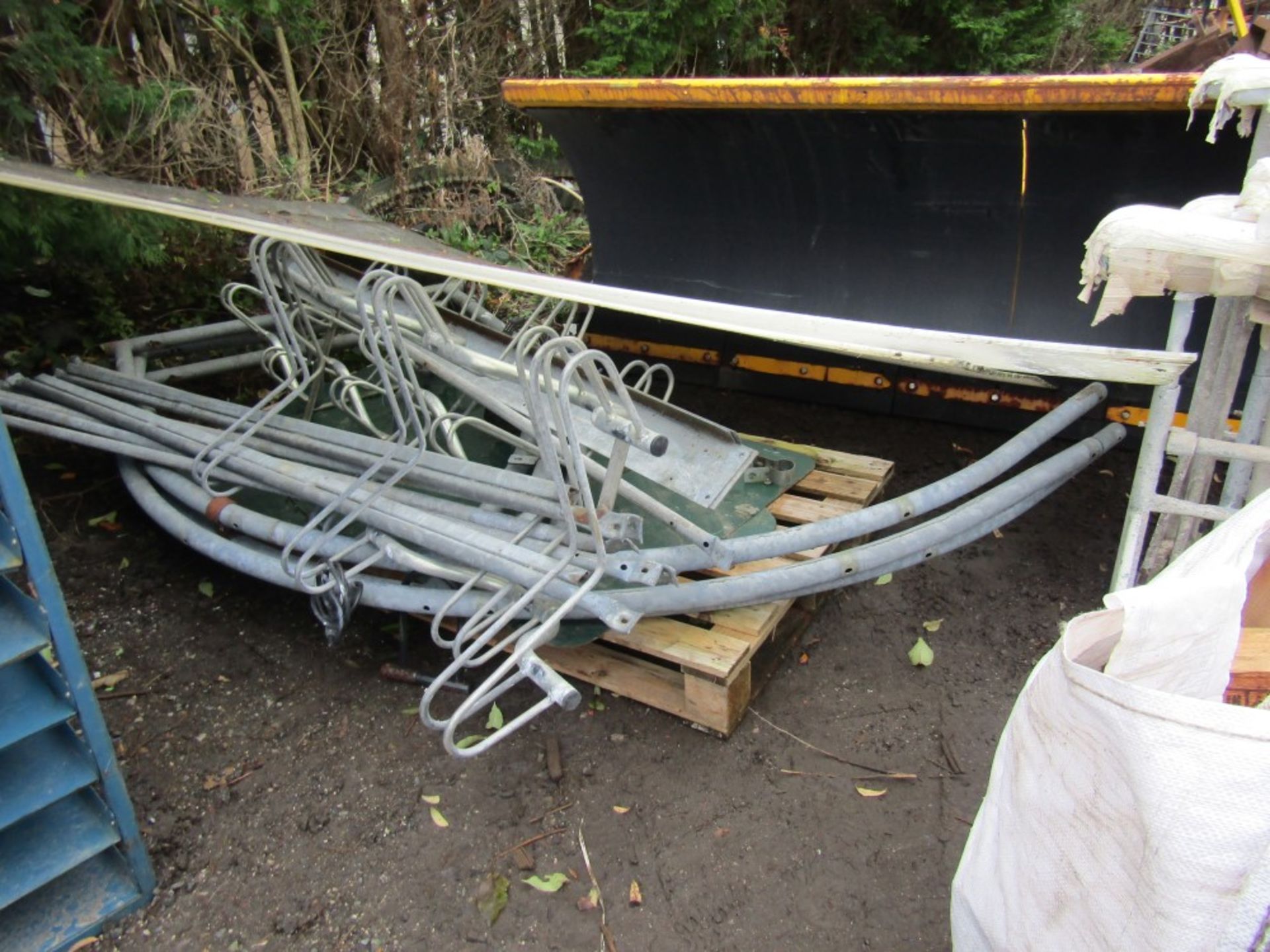 BIKE SHELTER [NO VAT]