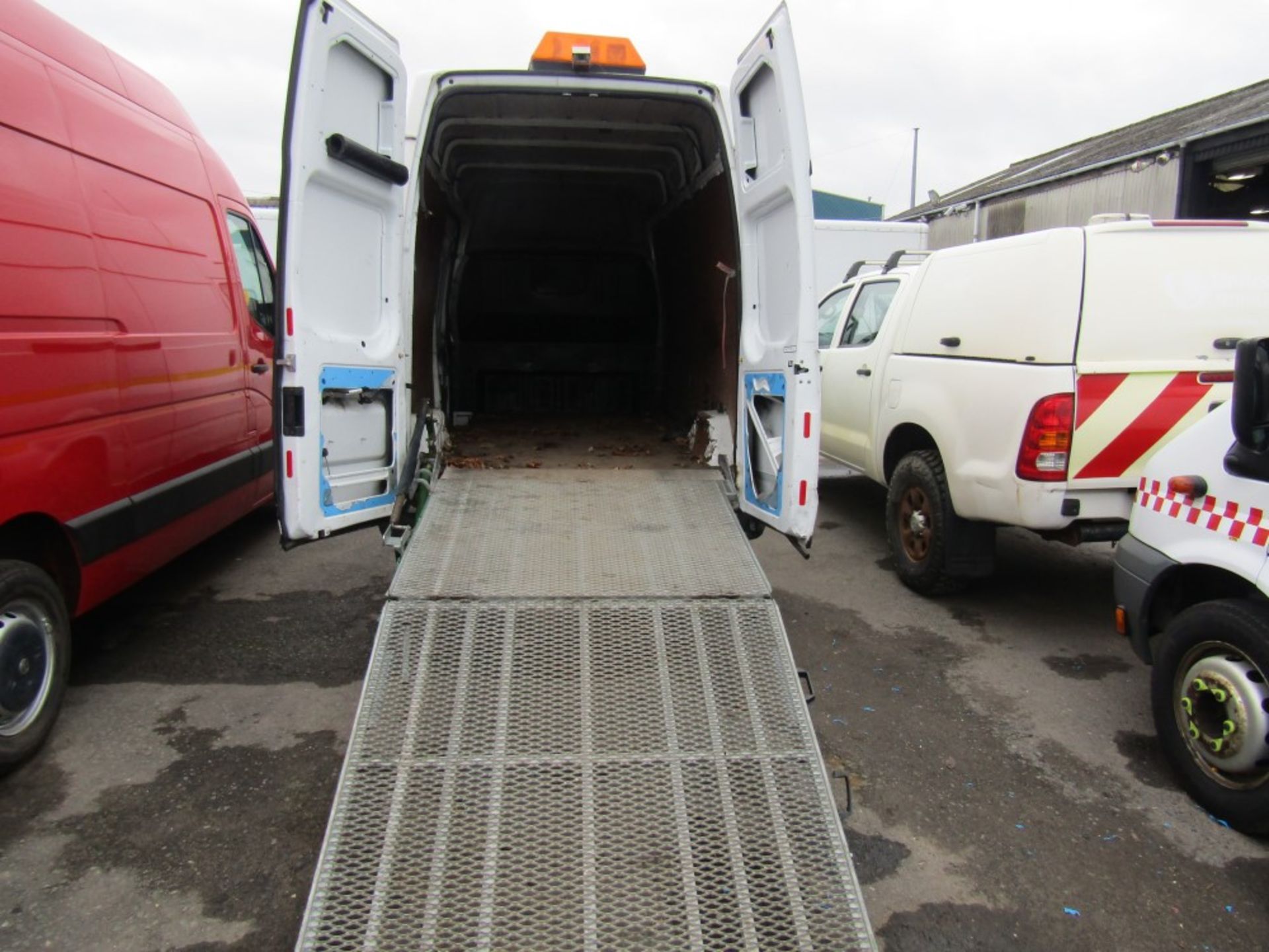 12 reg FORD TRANSIT 125 T350 RWD (DIRECT COUNCIL) 1ST REG 05/12, TEST 05/22, 49409M, V5 HERE, 1 - Image 6 of 9