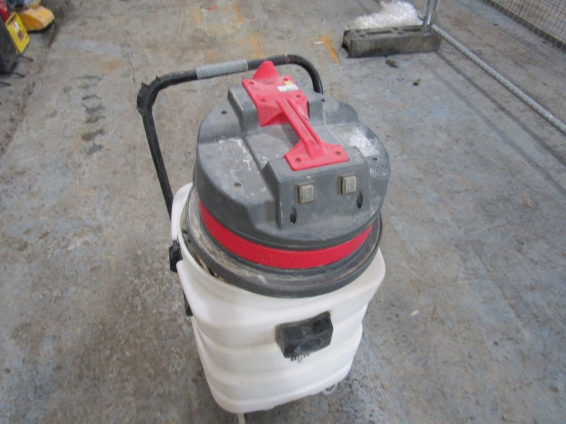 TWIN MOTOR WET/DRY VACUUM (DIRECT GAP) [+ VAT]