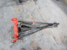 PIPE TRIPOD & VICE (DIRECT GAP) [+ VAT]