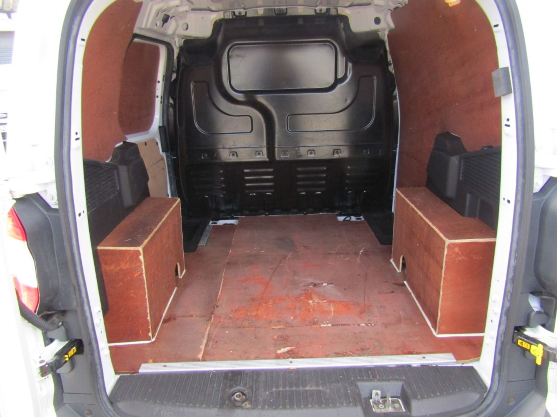65 reg FORD TRANSIT COURIER TREND TDCI, 1 CO OWNER, 3 SERV STAMPS, AIR CON, COLOUR CODED, PLY LINED, - Image 5 of 7