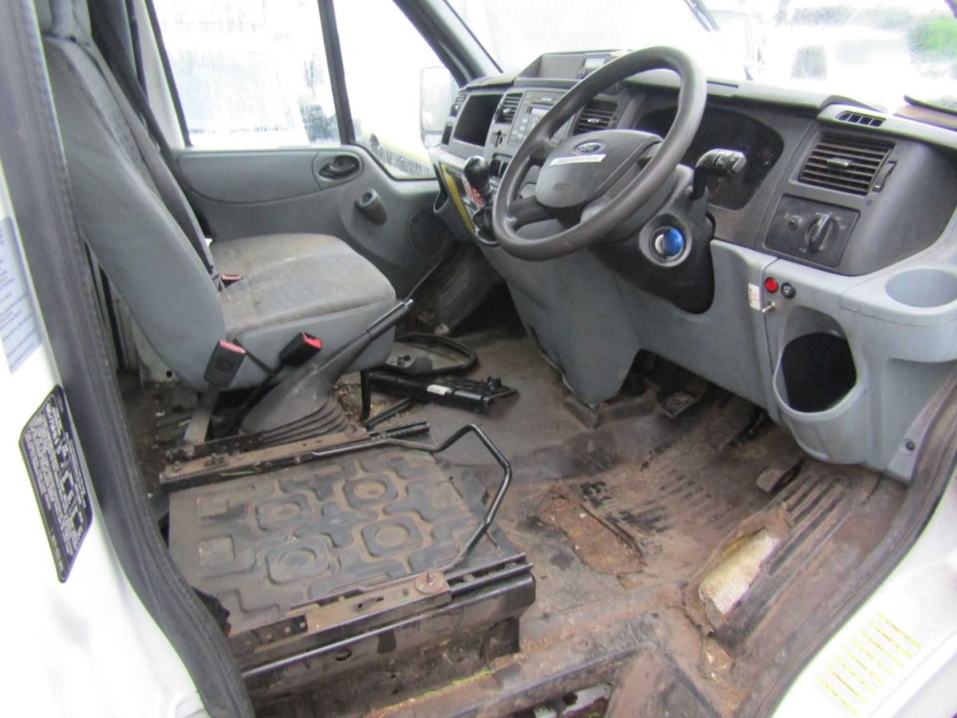 62 reg FORD TRANSIT 155 T460 RWD CREW CAB TIPPER (NON RUNNER) (DIRECT COUNCIL) 1ST REG 10/12, TEST - Image 5 of 6