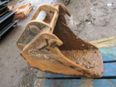 12" BUCKET (DIRECT GAP) [+ VAT]