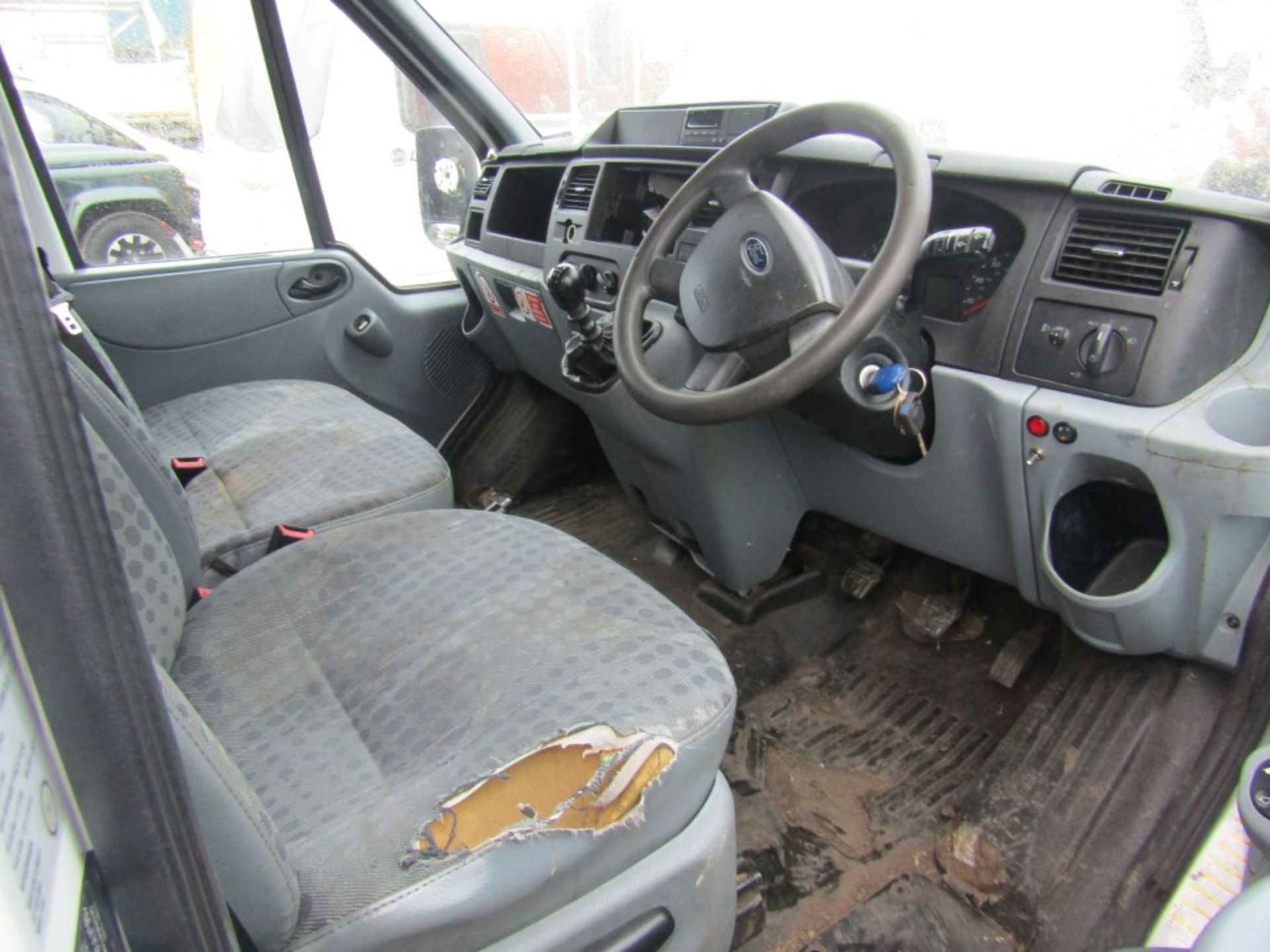 62 reg FORD TRANSIT 155 T460 RWD CREW CAB TIPPER (NON RUNNER) (DIRECT COUNCIL) 1ST REG 10/12, - Image 5 of 6