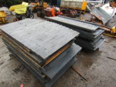 APPROX 24 ASSORTED FENCE PANELS [NO VAT]