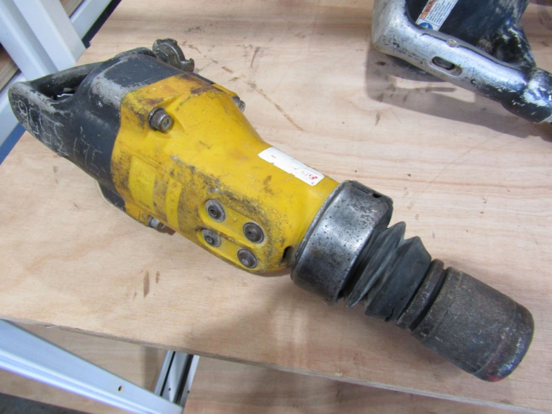 AIR CHIPPING HAMMER (DIRECT GAP) [+ VAT]