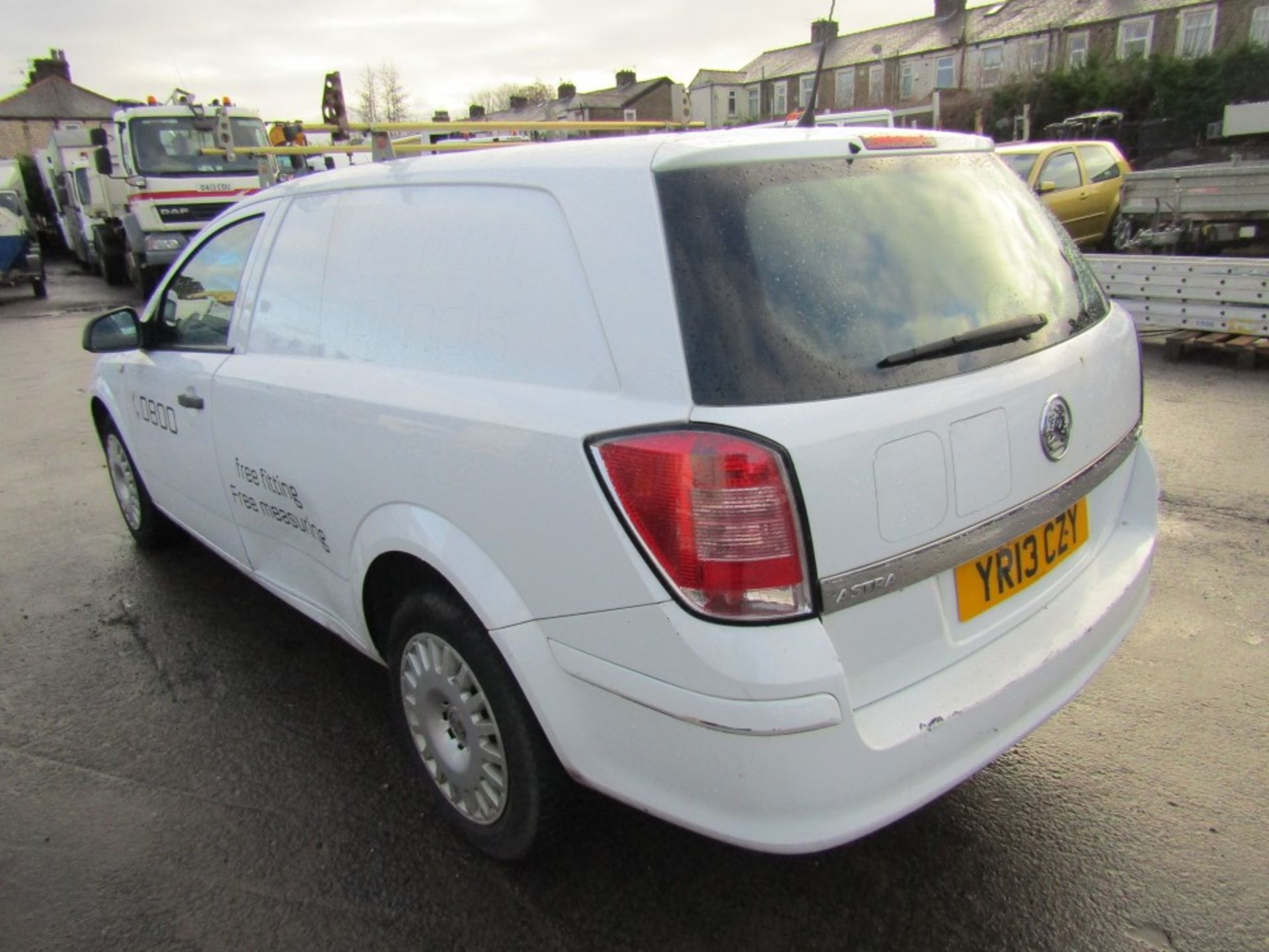 13 reg VAUXHALL ASTRA CLUB ECOFLEX VAN (ON VCAR CAT N) 1ST REG 04/13, TEST 08/22, 118275M, V5 - Image 3 of 7