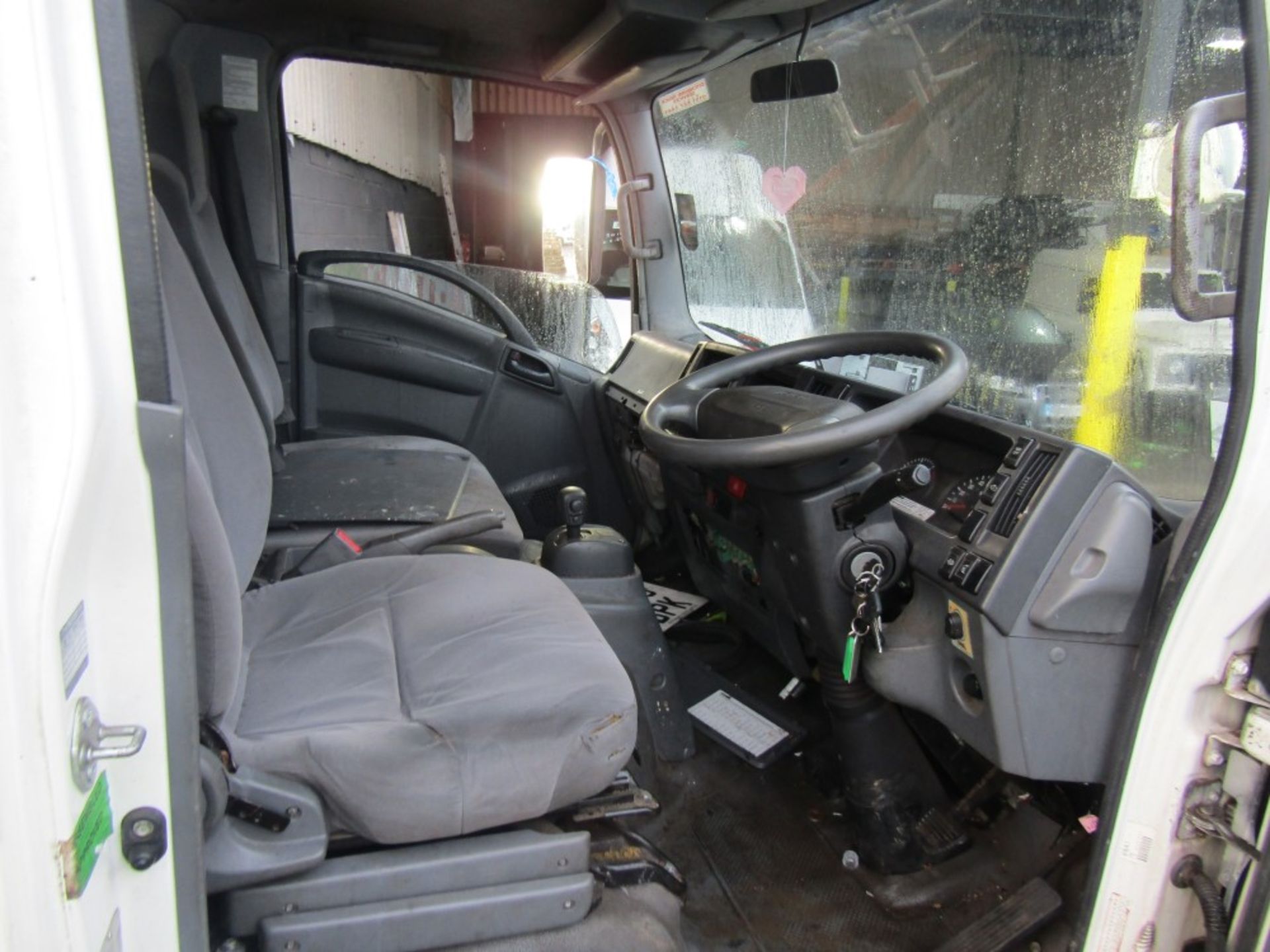 10 reg ISUZU FORWARD N75.190 BOX VAN (RUNS BUT OVERHEATS) (DIRECT COUNCIL) 1ST REG 04/10, 129598M, - Image 5 of 6